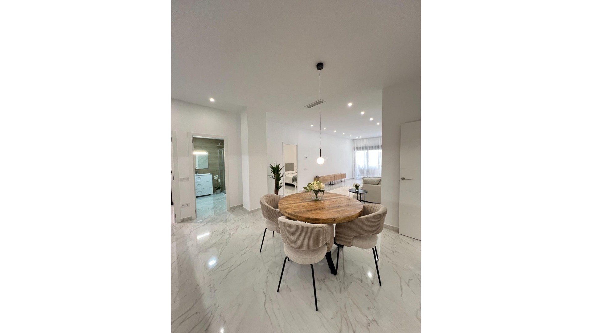 Nouvelle construction - Appartement -
Torrevieja - Estacion de autobuses