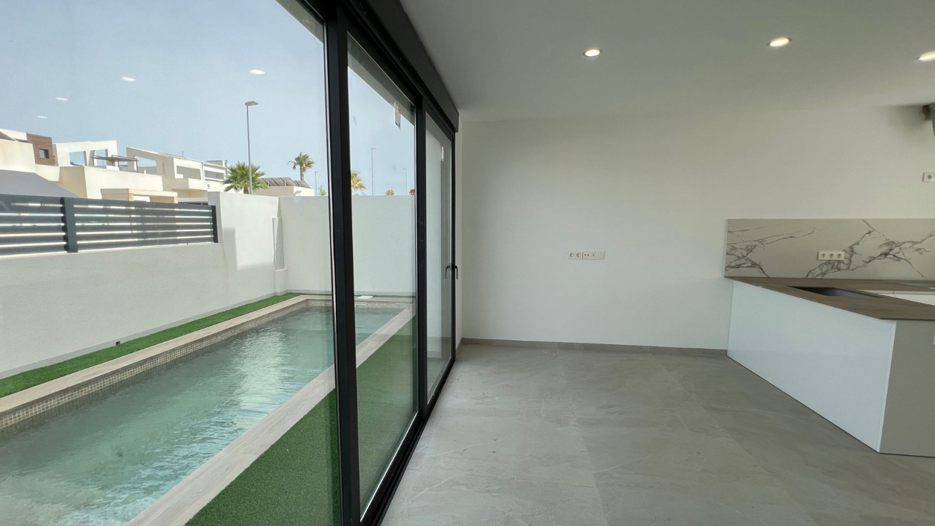 Nouvelle construction - Halfvrijstaande villa -
Benijofar