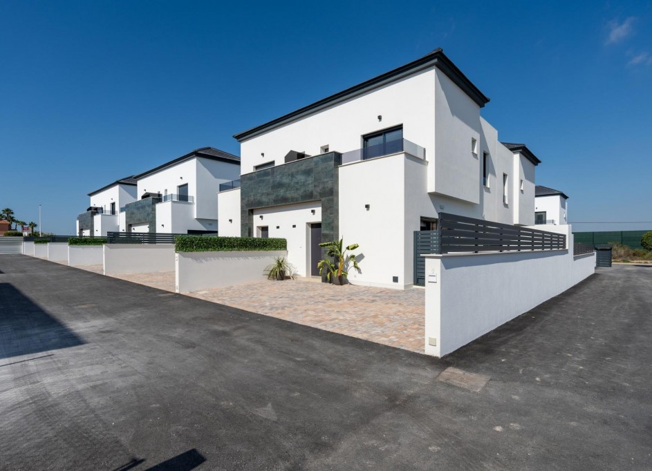 Nouvelle construction - Halfvrijstaande villa -
Gran Alacant - Centro comercial ga