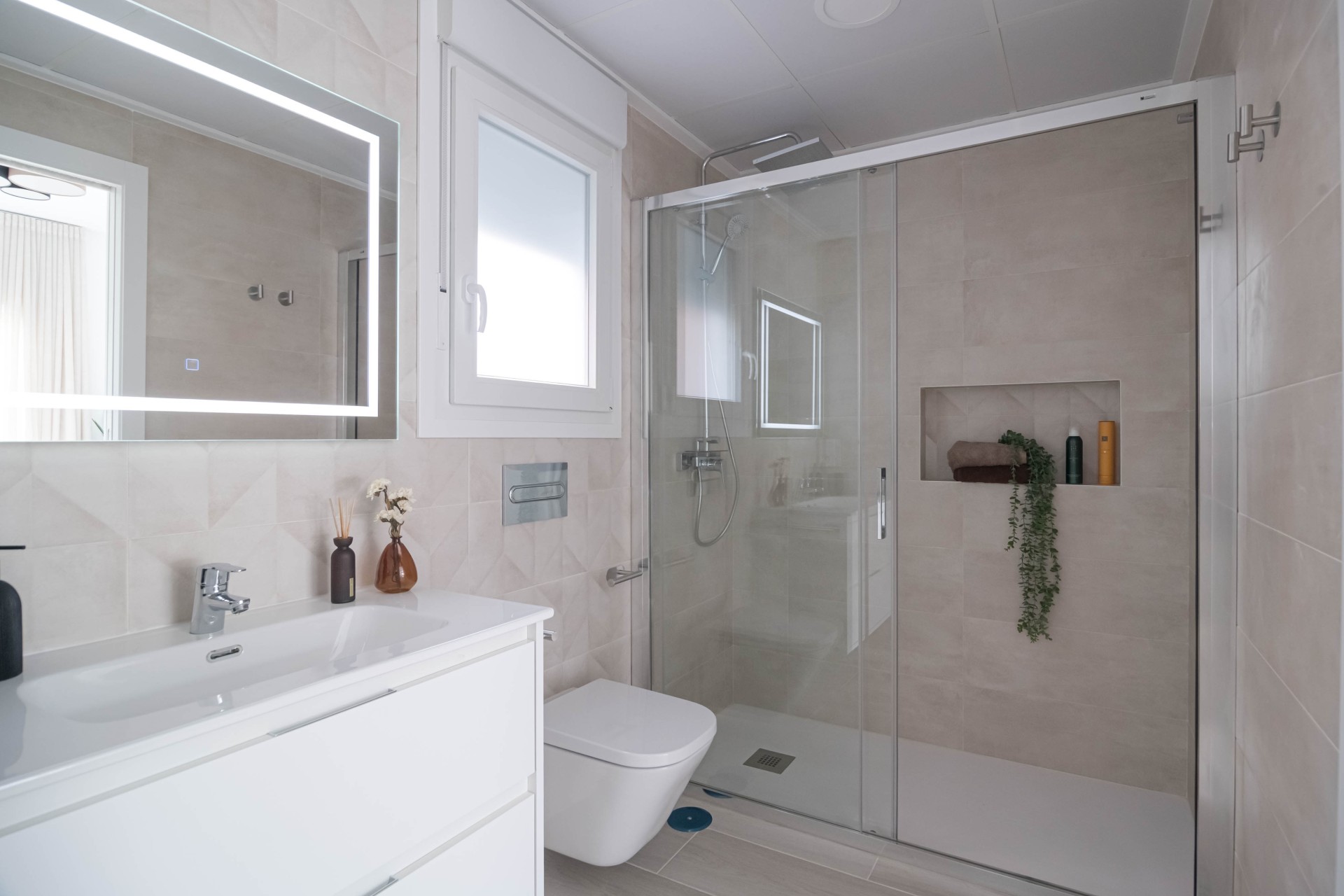 Nouvelle construction - Stadswoning -
Jerónimo y Avileses