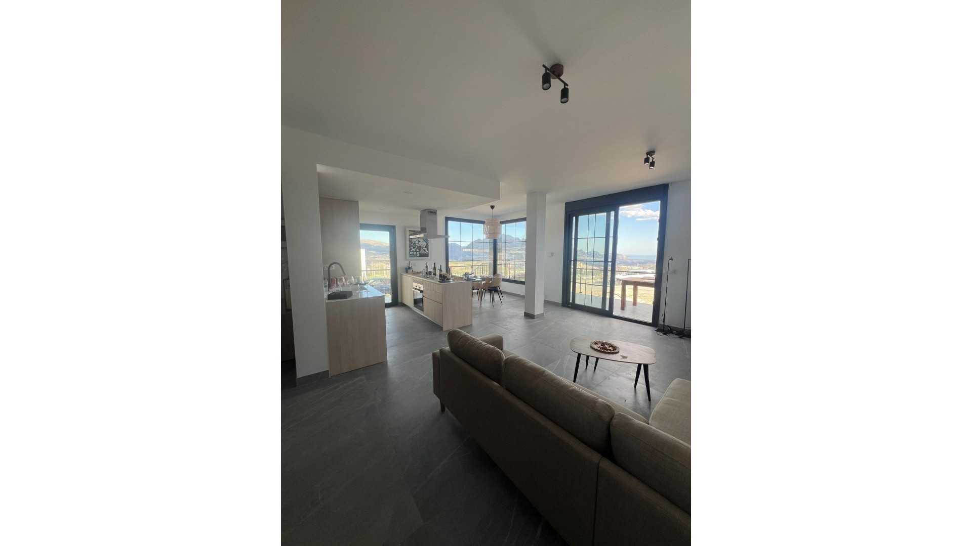 Nouvelle construction - Villa Individuelle -
Polop - PAU1