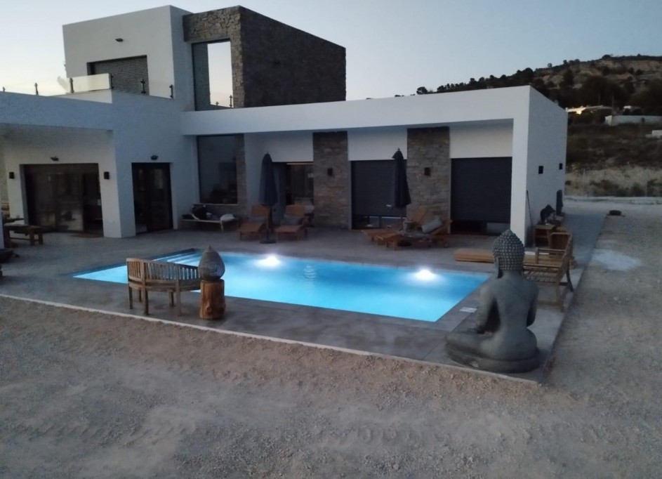 Nouvelle construction - Vrijstaande Villa -
Aspe