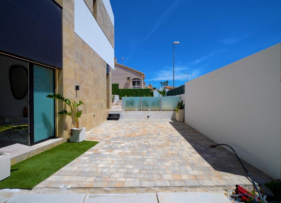 Nouvelle construction - Vrijstaande Villa -
Orihuela Costa - Los Altos