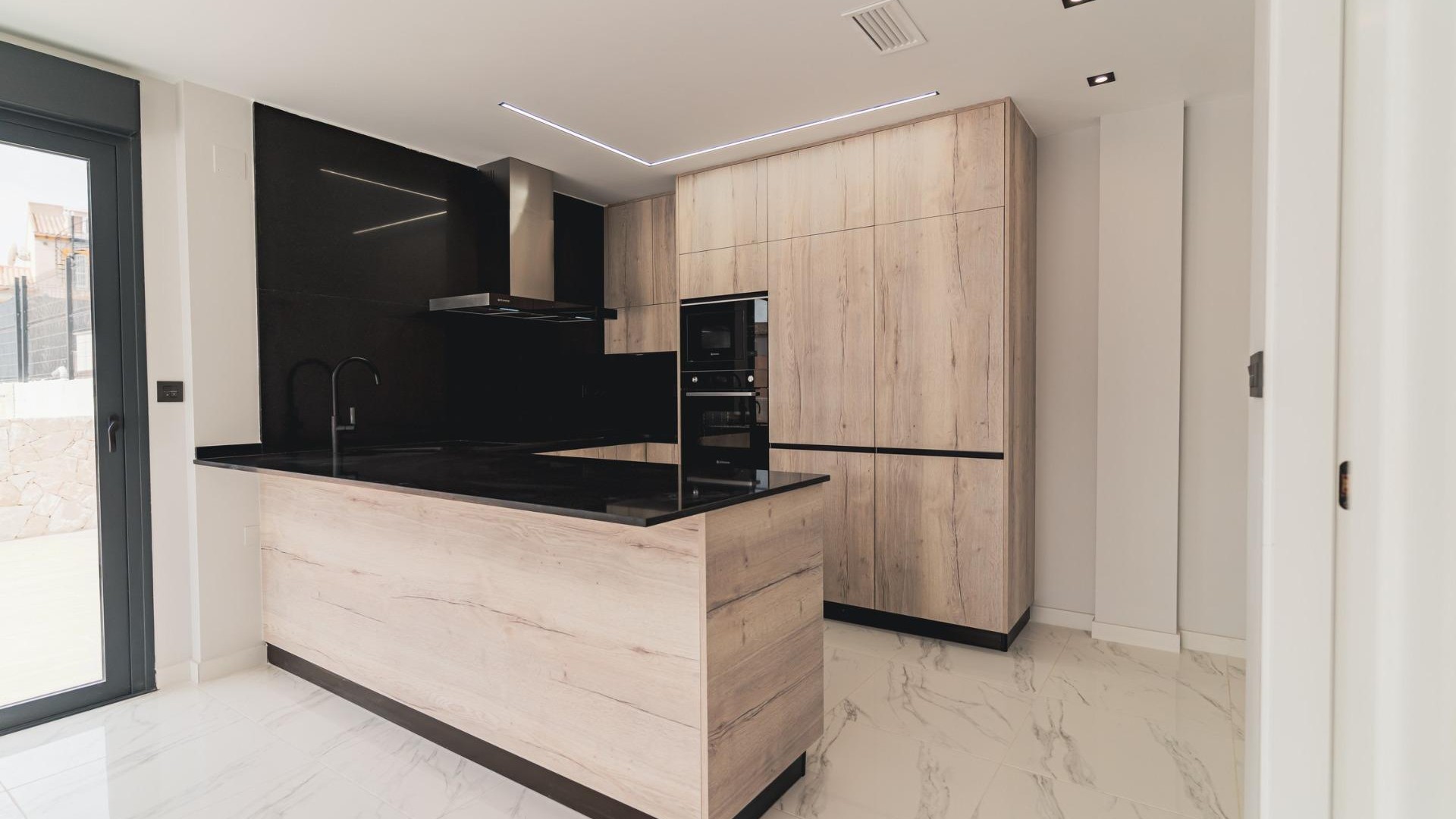 Nouvelle construction - Vrijstaande Villa -
Orihuela Costa - Punta Prima