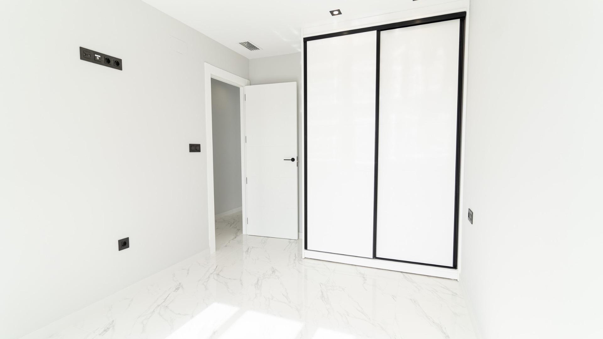 Nouvelle construction - Vrijstaande Villa -
Orihuela Costa - Punta Prima