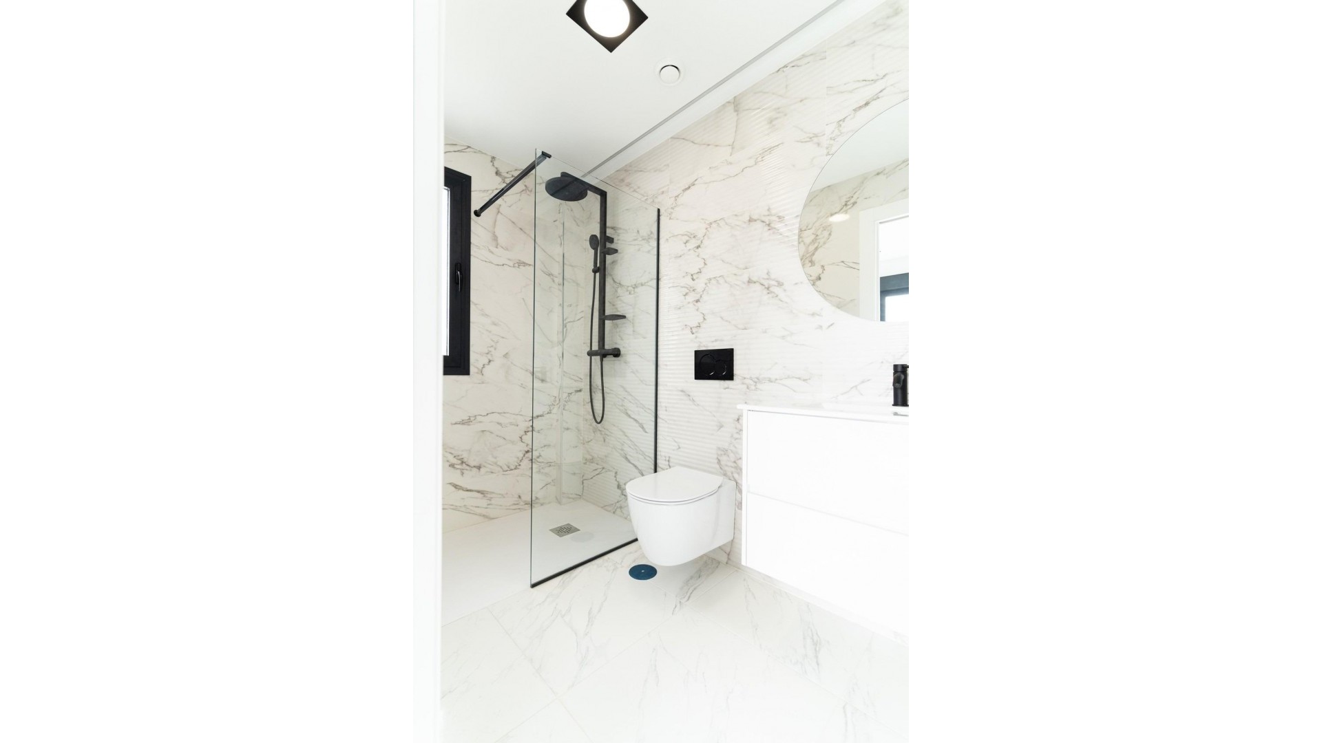 Nouvelle construction - Vrijstaande Villa -
Orihuela Costa - Punta Prima