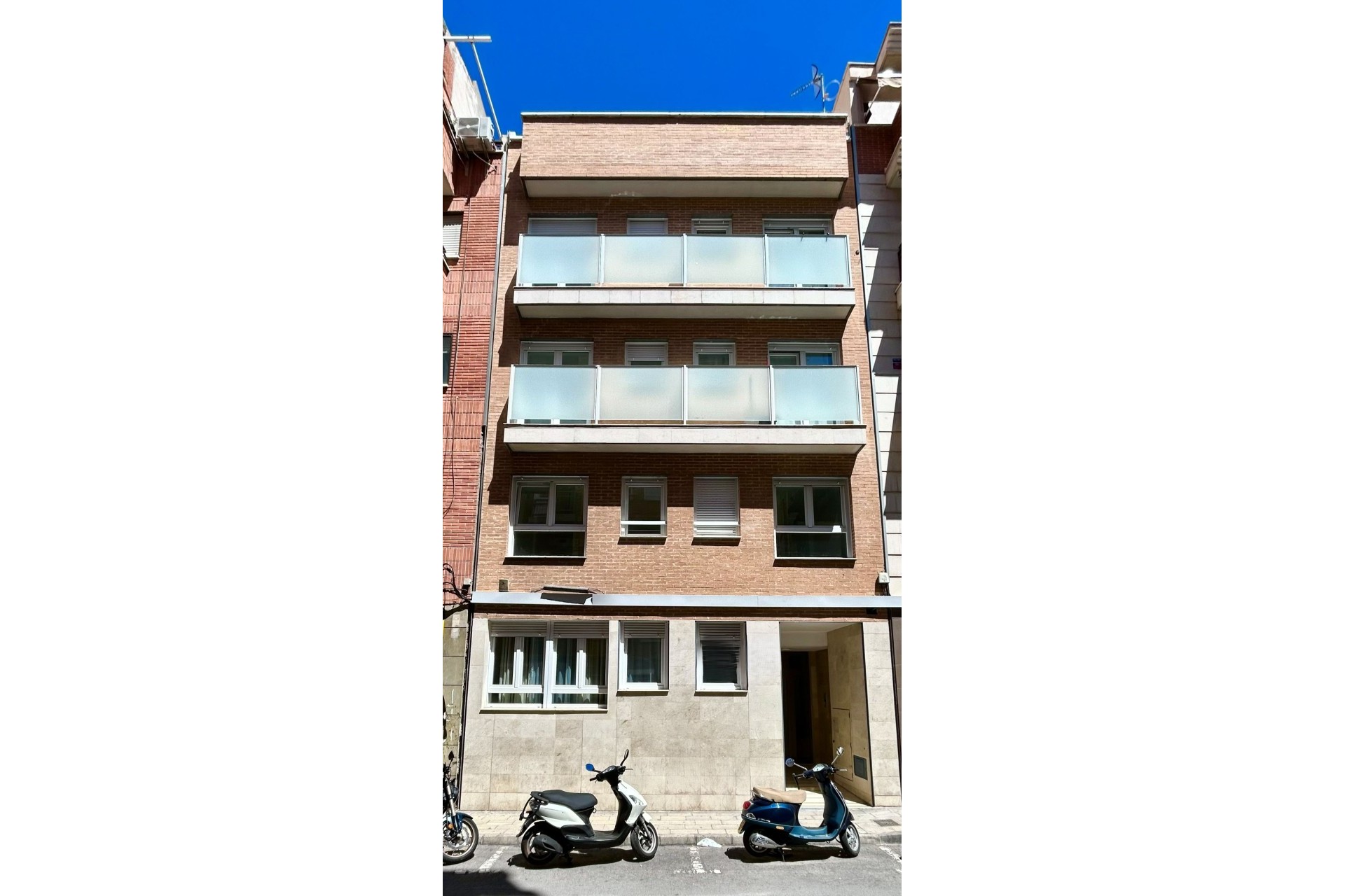 Nowa konstrukcja - Apartament / Mieszkanie -
Alicante - Alicante (Alacant)