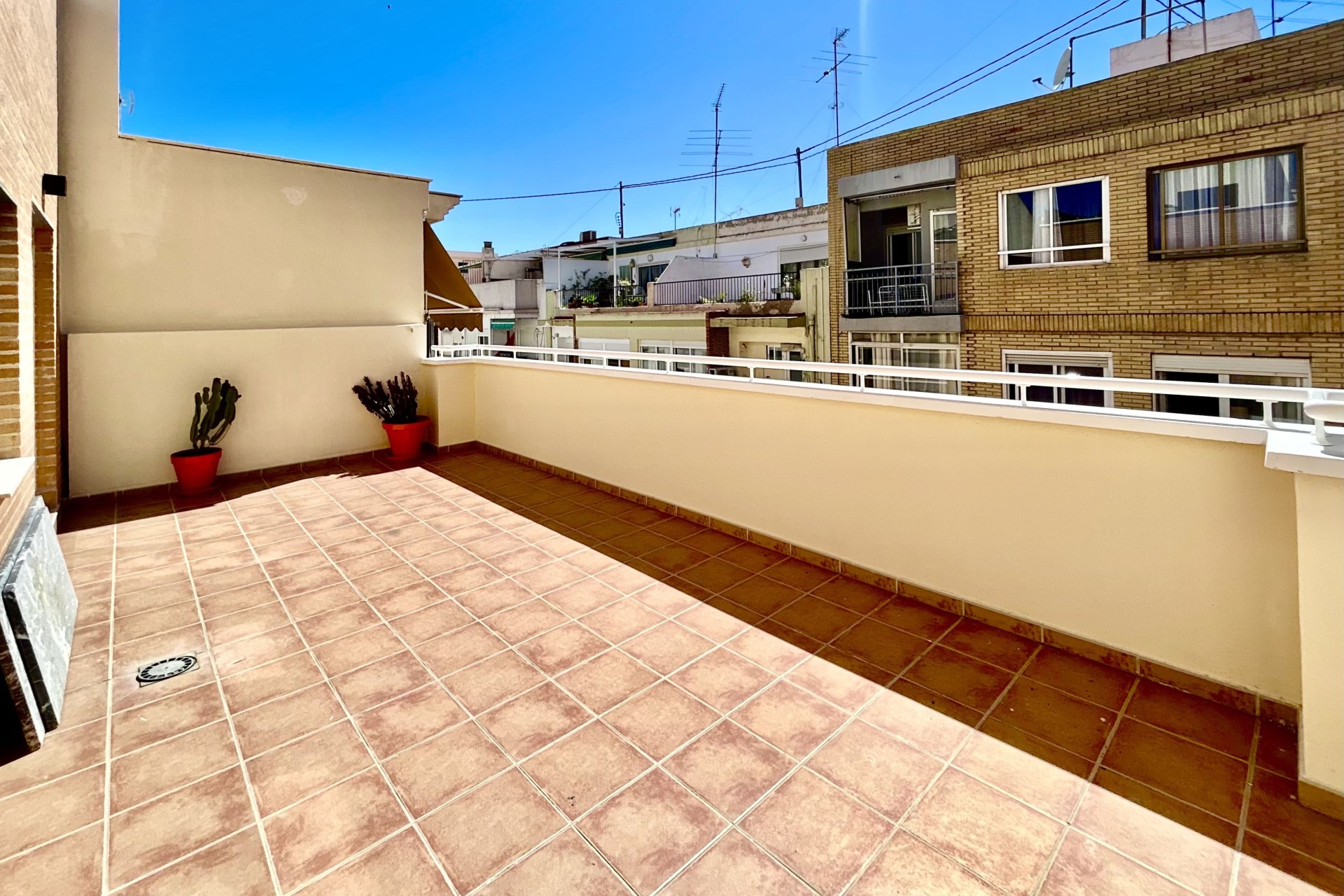 Nowa konstrukcja - Apartament / Mieszkanie -
Alicante - Alicante (Alacant)