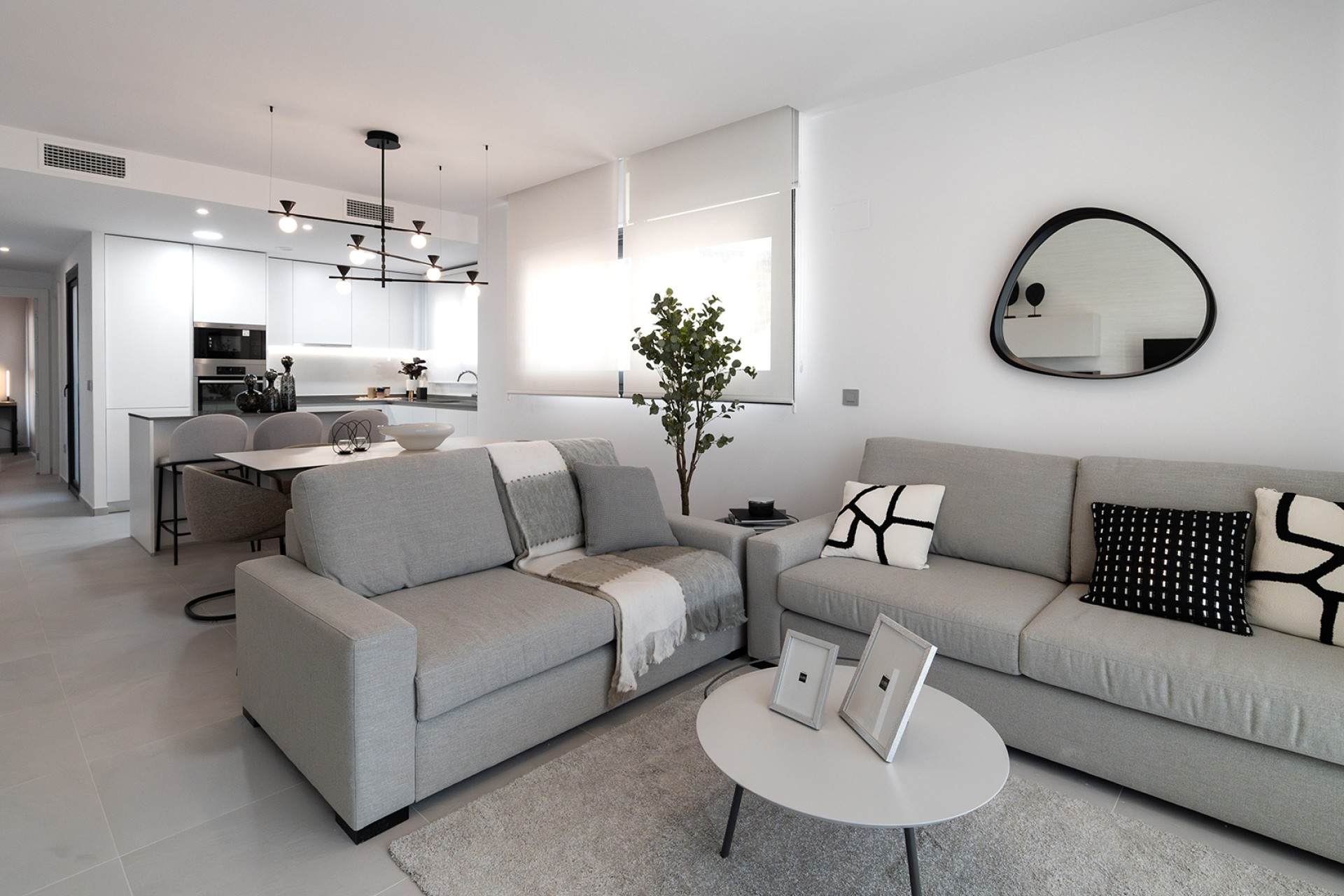 Nowa konstrukcja - Apartament / Mieszkanie -
Benidorm - Spain