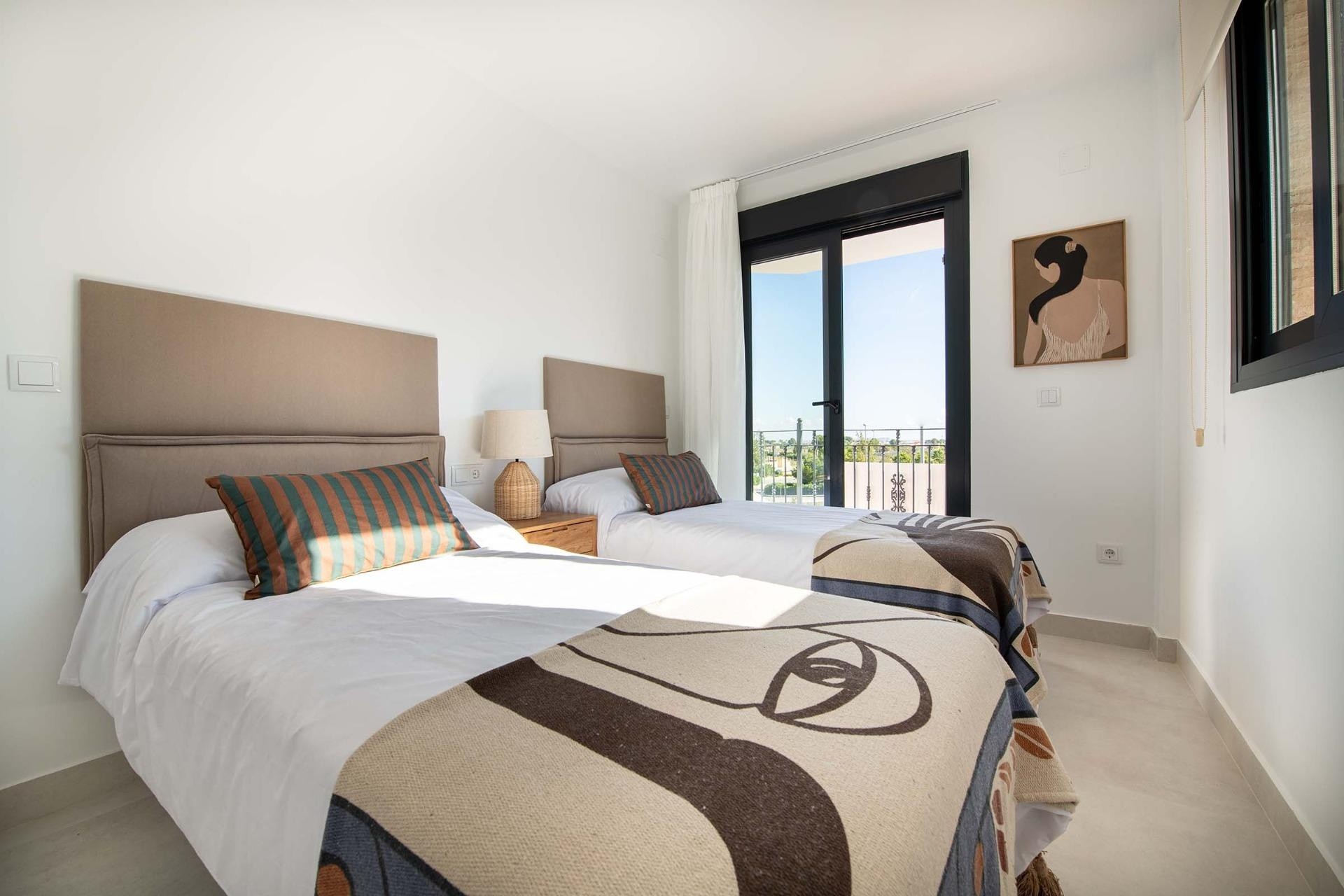 Nowa konstrukcja - Apartament / Mieszkanie -
Cox - San Fernando