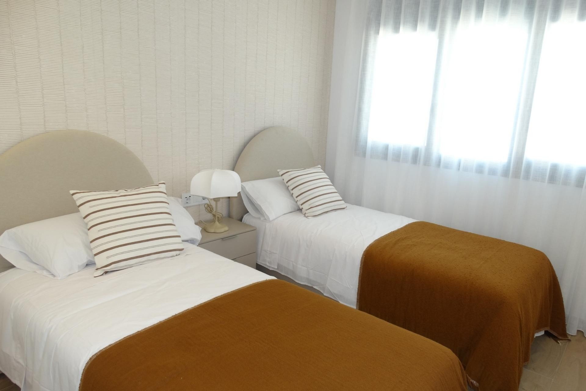 Nowa konstrukcja - Apartament / Mieszkanie -
Pilar de la Horadada - pueblo