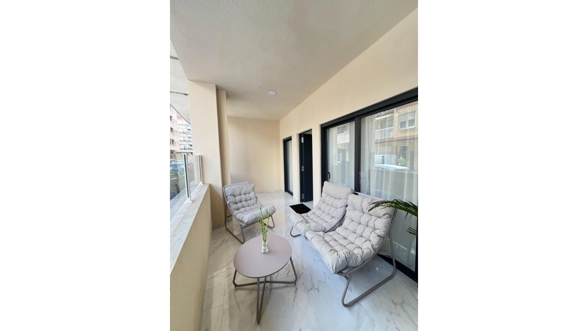 Nowa konstrukcja - Apartament mieszkanie -
Torrevieja - Estacion de autobuses