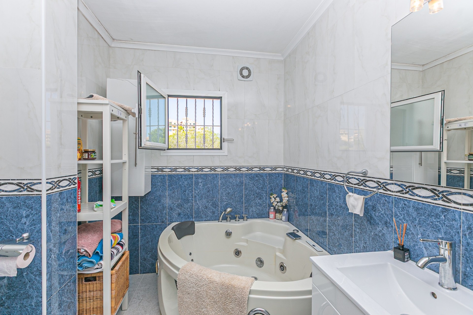 Nowa konstrukcja - Apartament / Mieszkanie -
Torrevieja - Nueva Torrevieja