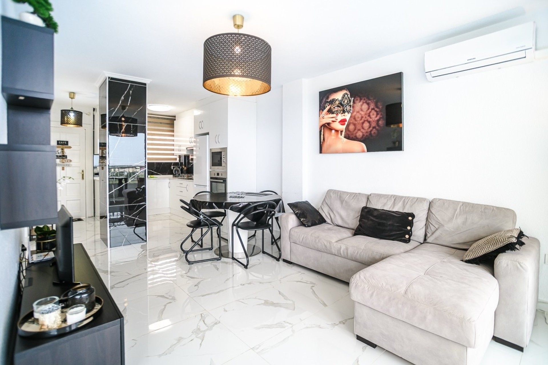 Nowa konstrukcja - Apartament / Mieszkanie -
Torrevieja - Playa de El Cura