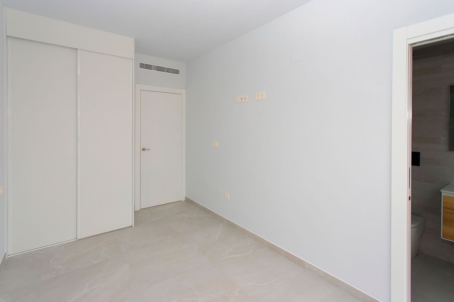 Nowa konstrukcja - Apartament / Mieszkanie -
Torrevieja