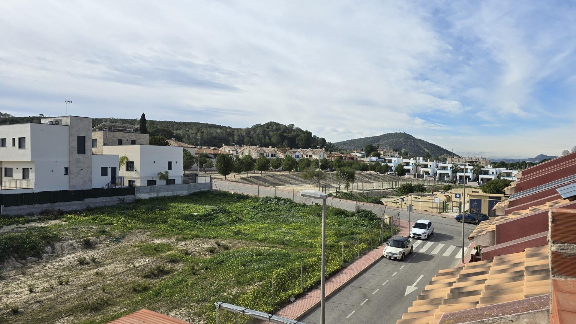 Nowa konstrukcja - Dom miejski -
Bigastro - pueblo