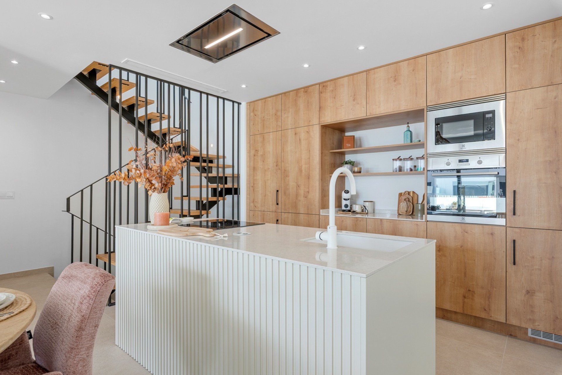 Nowa konstrukcja - Dom miejski -
Dolores