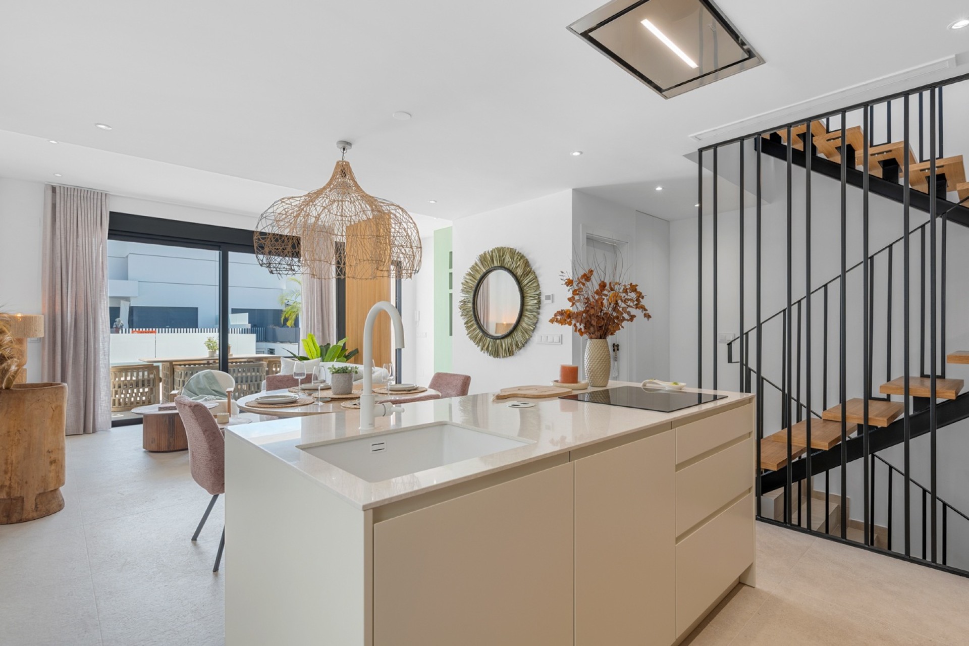 Nowa konstrukcja - Dom miejski -
Dolores