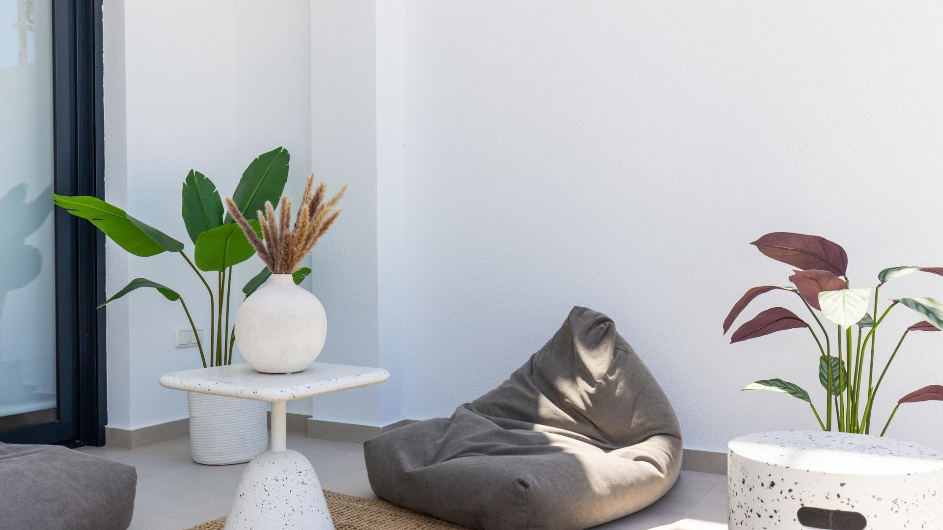 Nowa konstrukcja - Dom miejski -
Rafal - pueblo