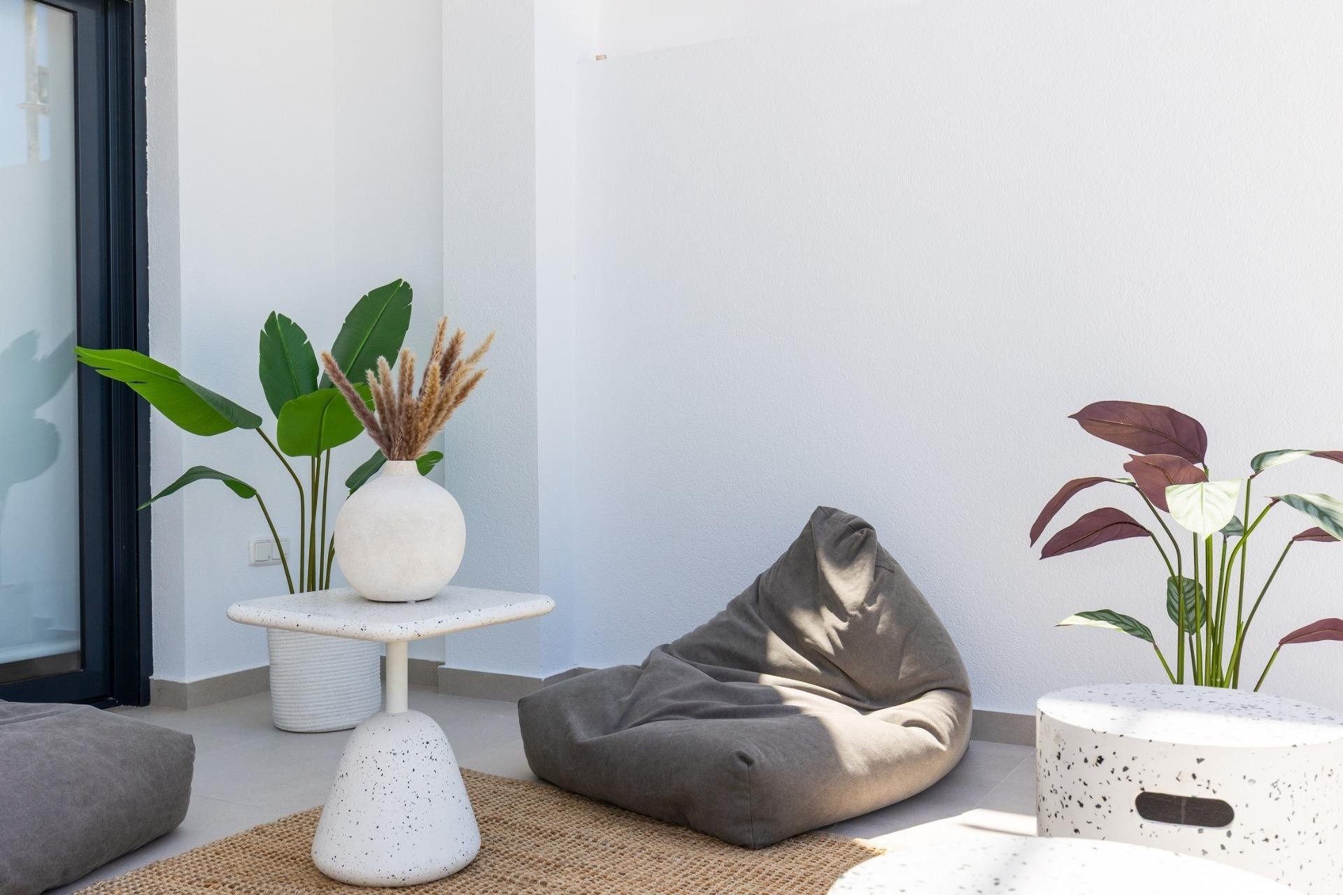 Nowa konstrukcja - Dom miejski -
Rafal - pueblo