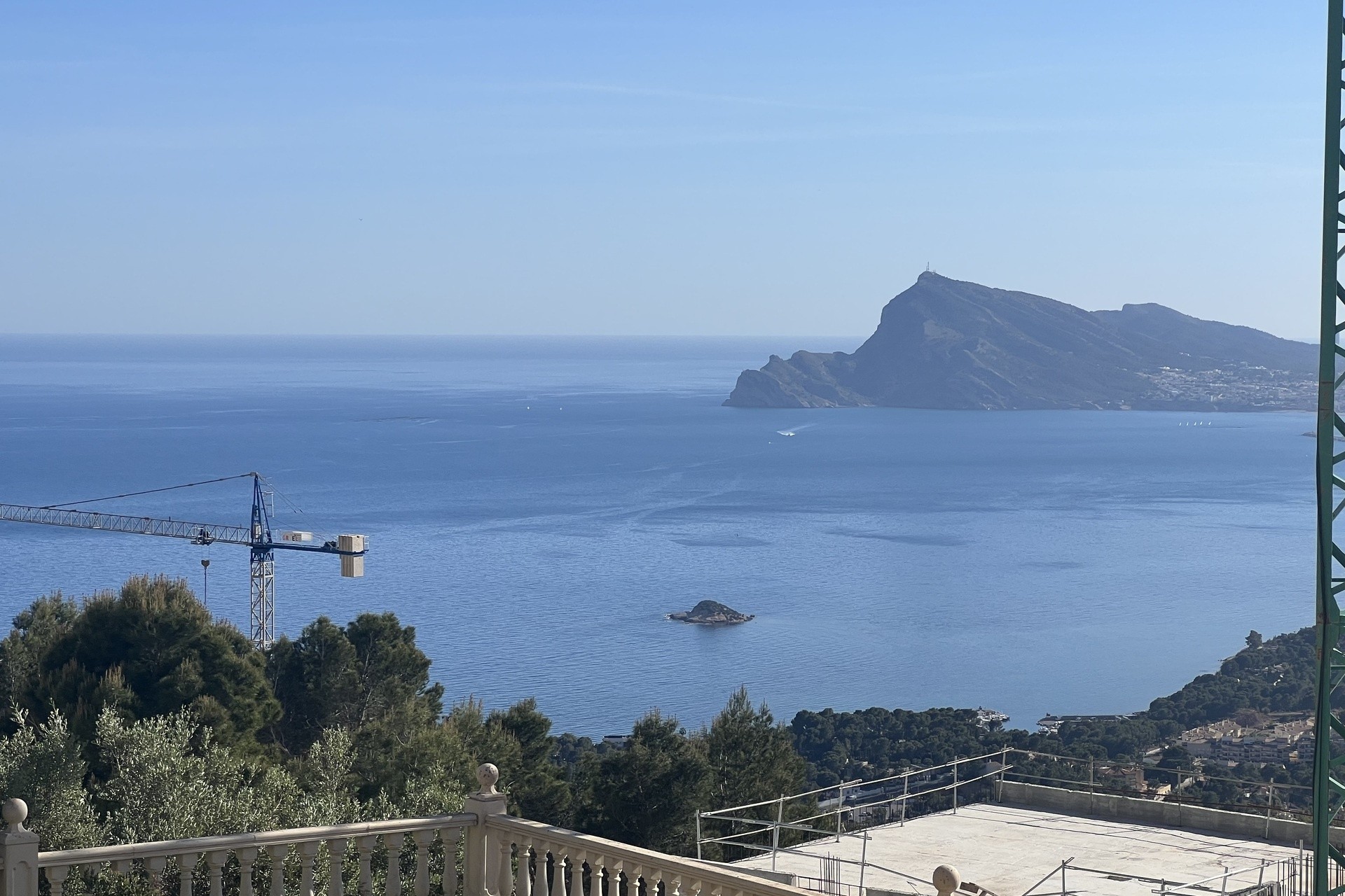 Nowa konstrukcja - Willa wolnostojąca -
Altea