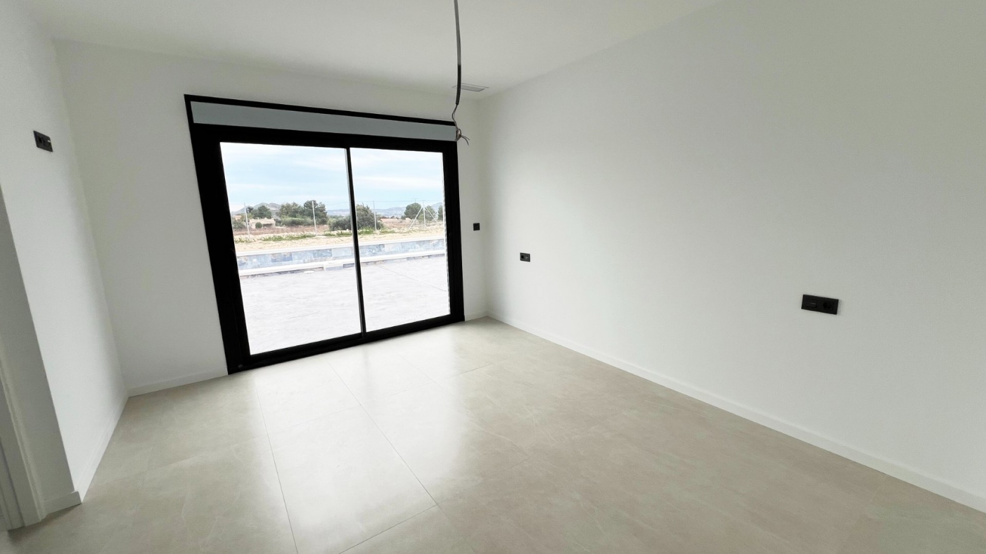 Nowa konstrukcja - Willa wolnostojąca -
Aspe