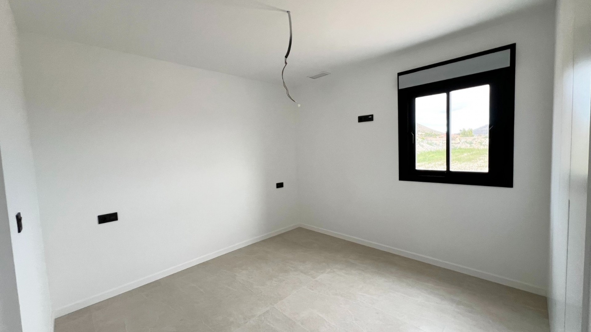 Nowa konstrukcja - Willa wolnostojąca -
Aspe