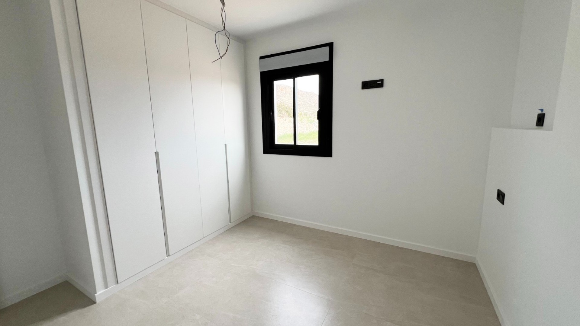 Nowa konstrukcja - Willa wolnostojąca -
Aspe