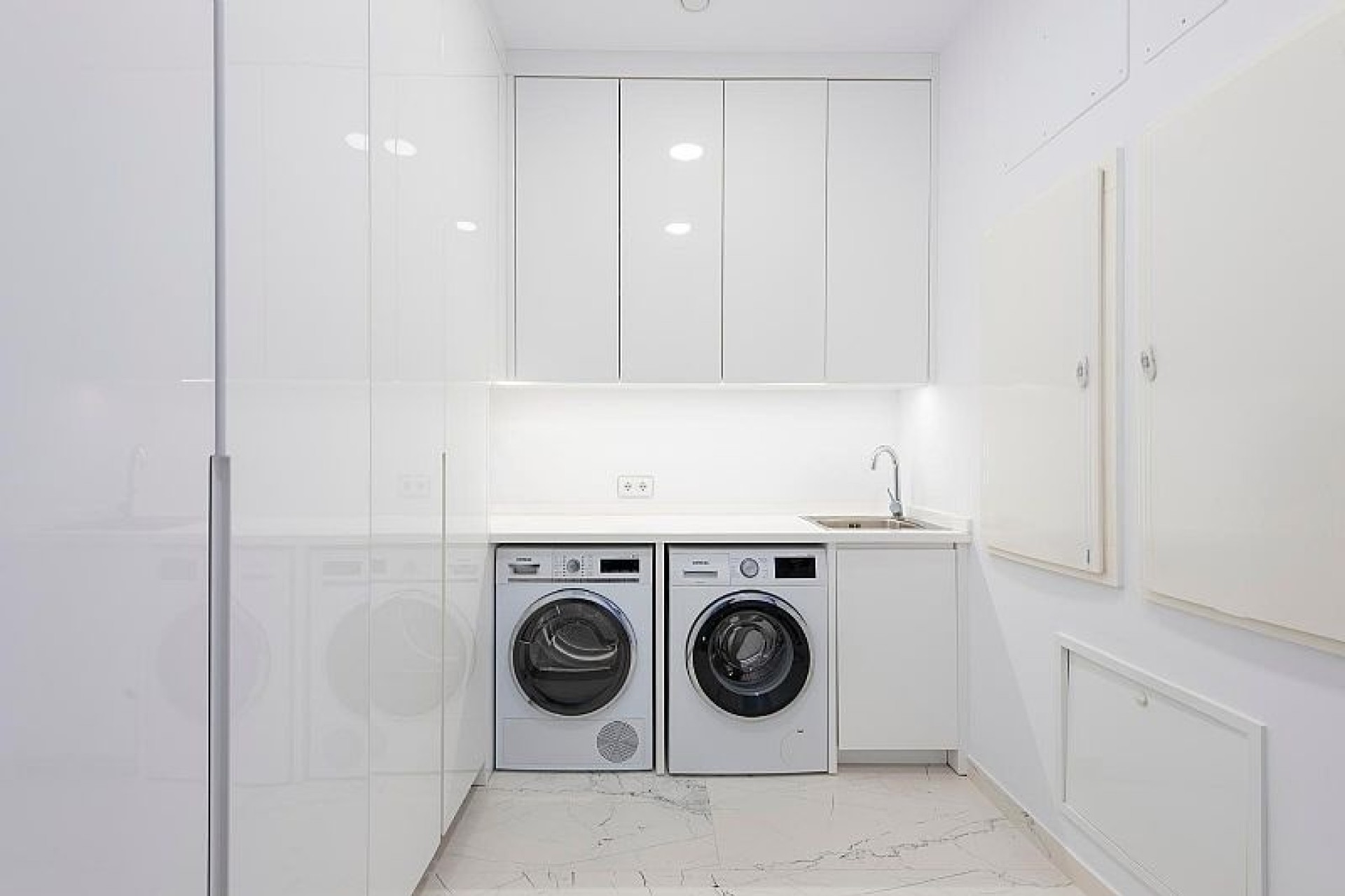 Nowa konstrukcja - Willa wolnostojąca -
Calpe