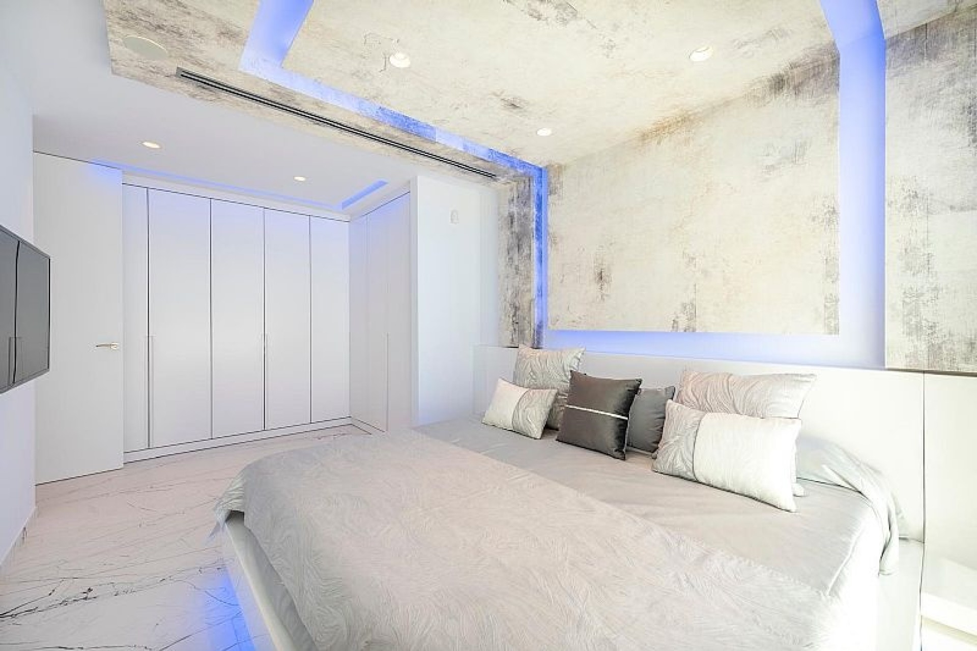 Nowa konstrukcja - Willa wolnostojąca -
Calpe