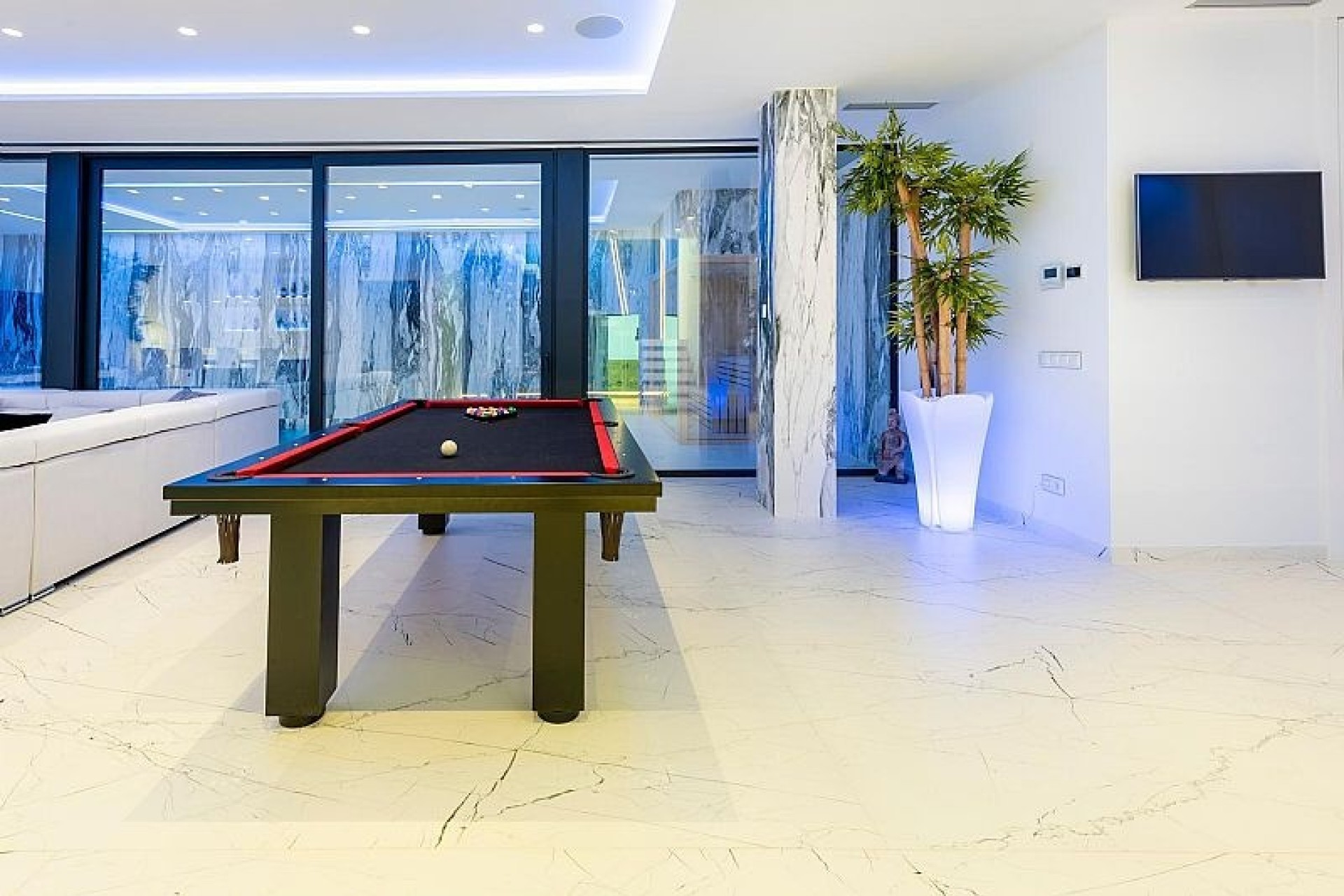 Nowa konstrukcja - Willa wolnostojąca -
Calpe