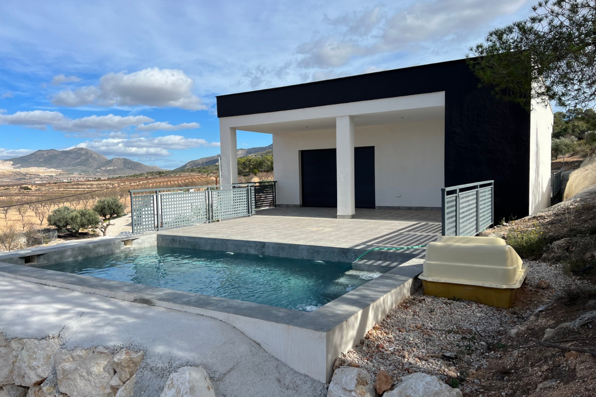 Nowa konstrukcja - Willa wolnostojąca -
Cañada de la Leña