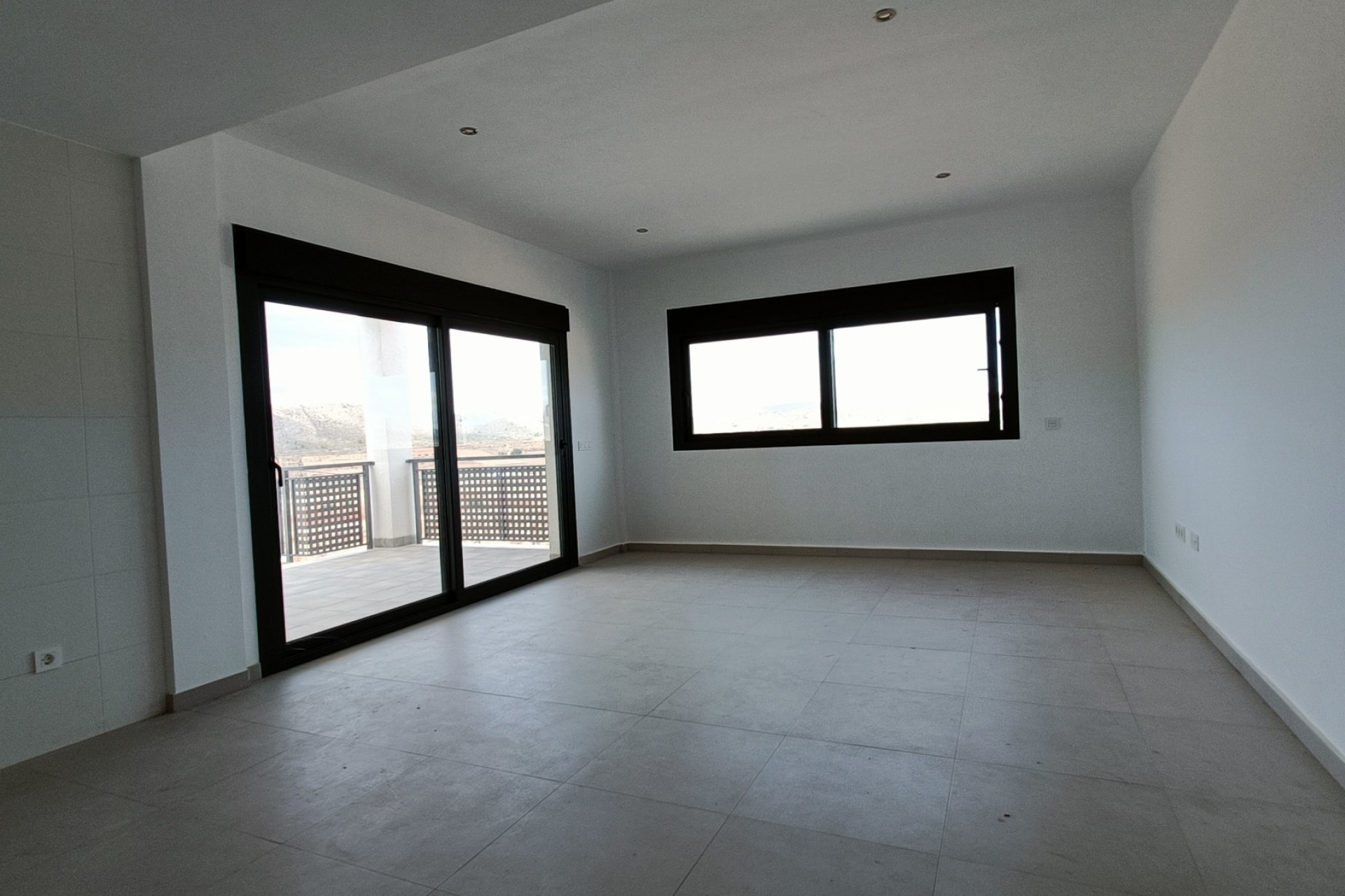 Nowa konstrukcja - Willa wolnostojąca -
Cañada de la Leña