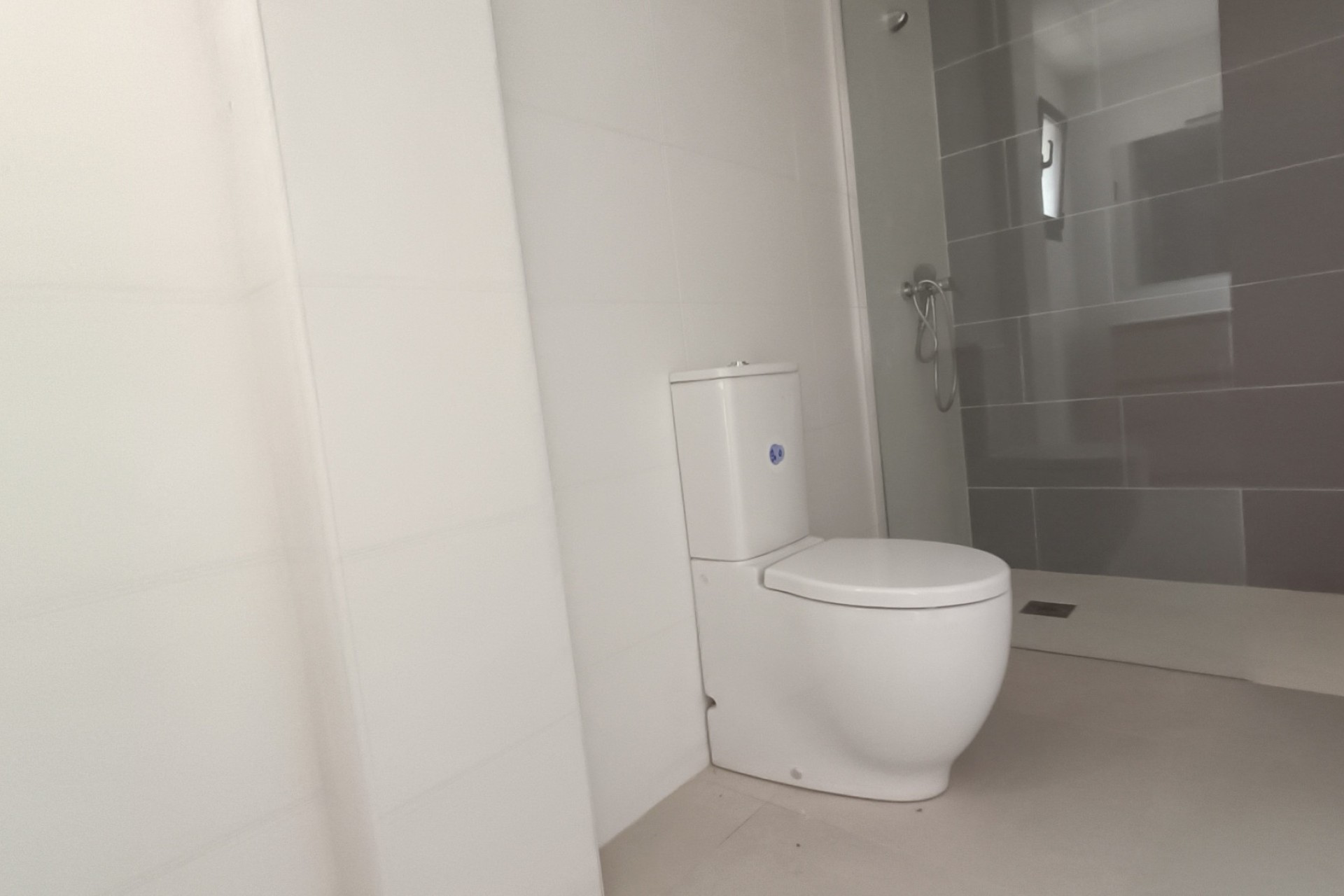 Nowa konstrukcja - Willa wolnostojąca -
Cañada de la Leña