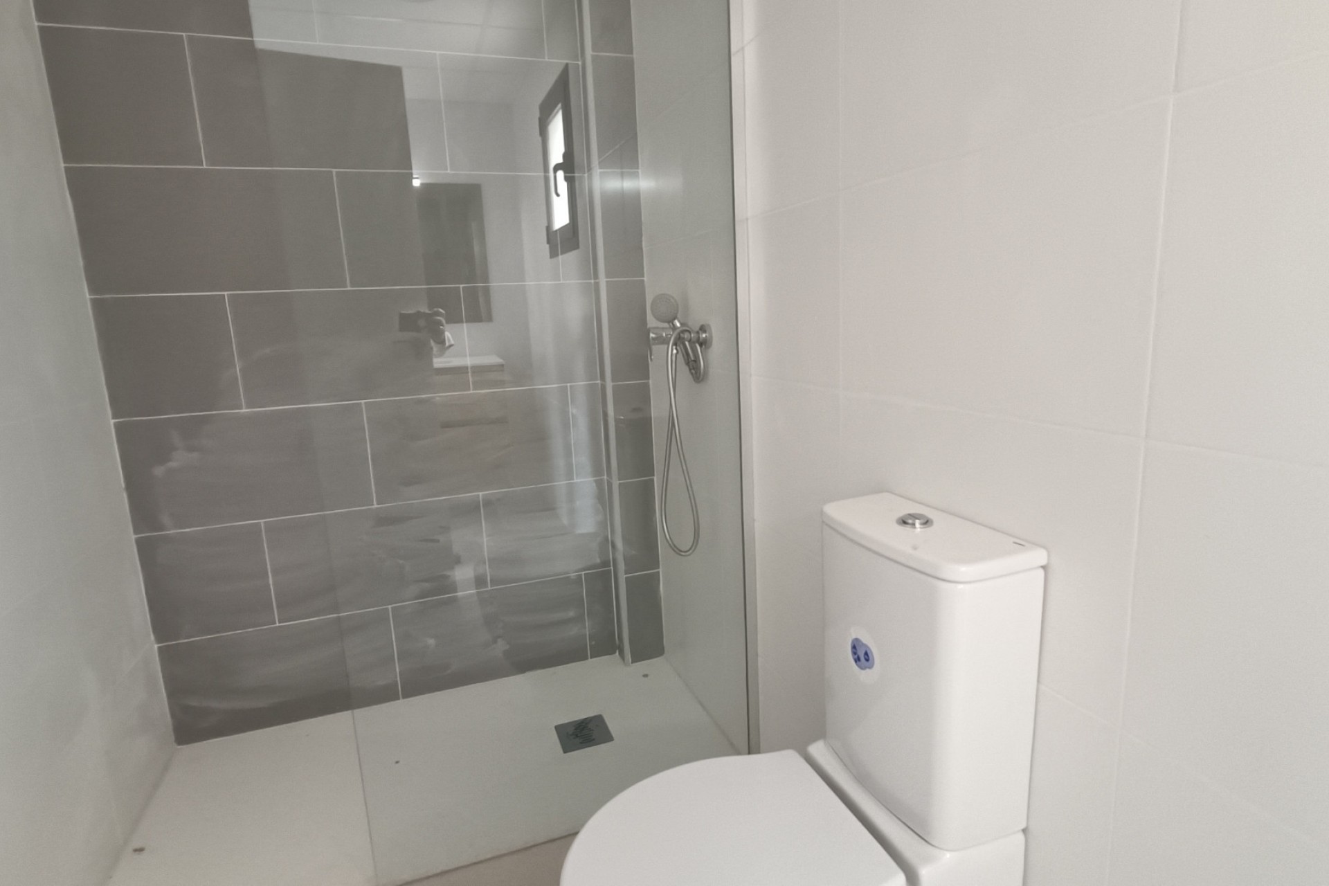 Nowa konstrukcja - Willa wolnostojąca -
Cañada de la Leña