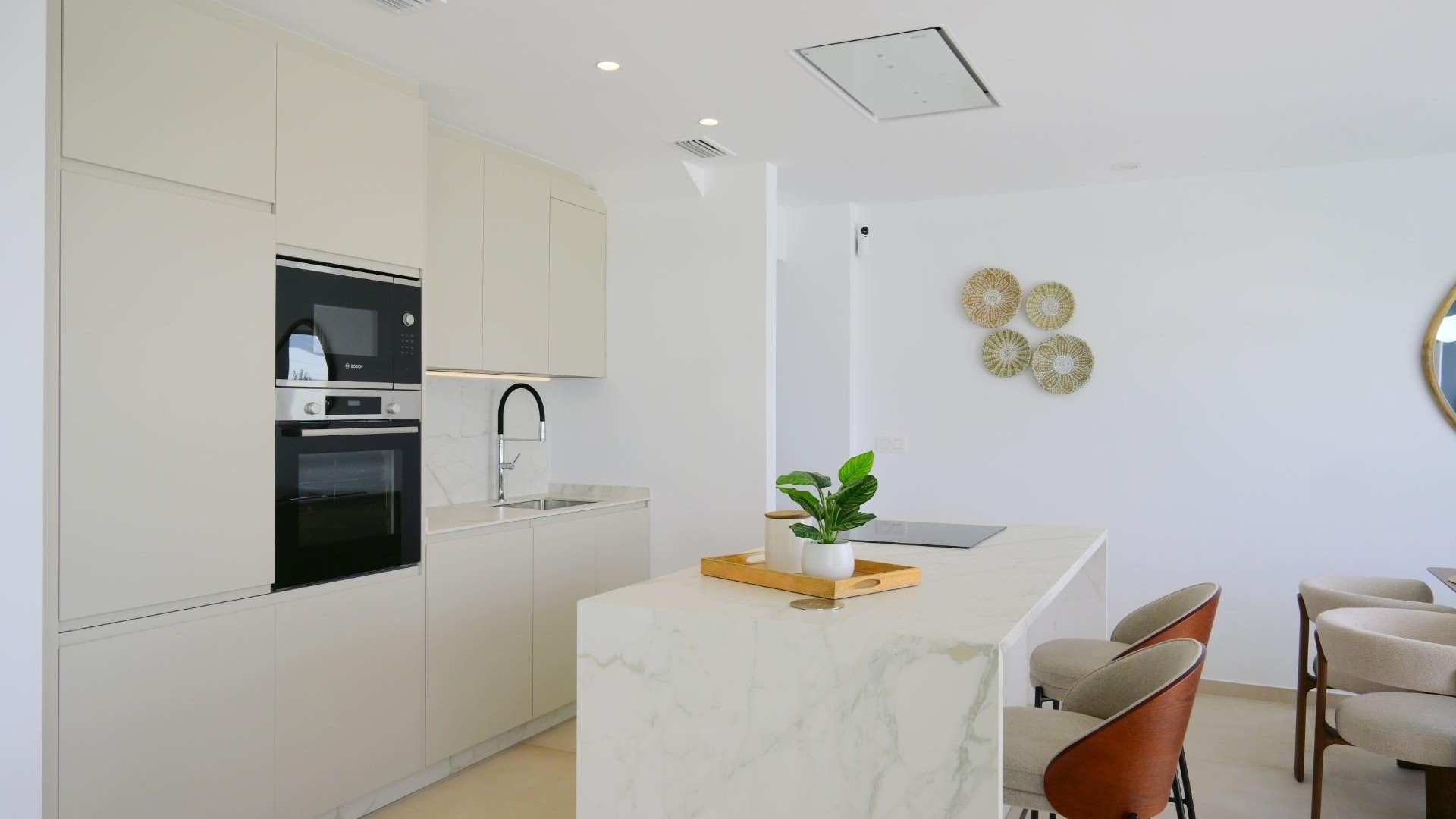 Nowa konstrukcja - Willa wolnostojąca -
Dolores - polideportivo