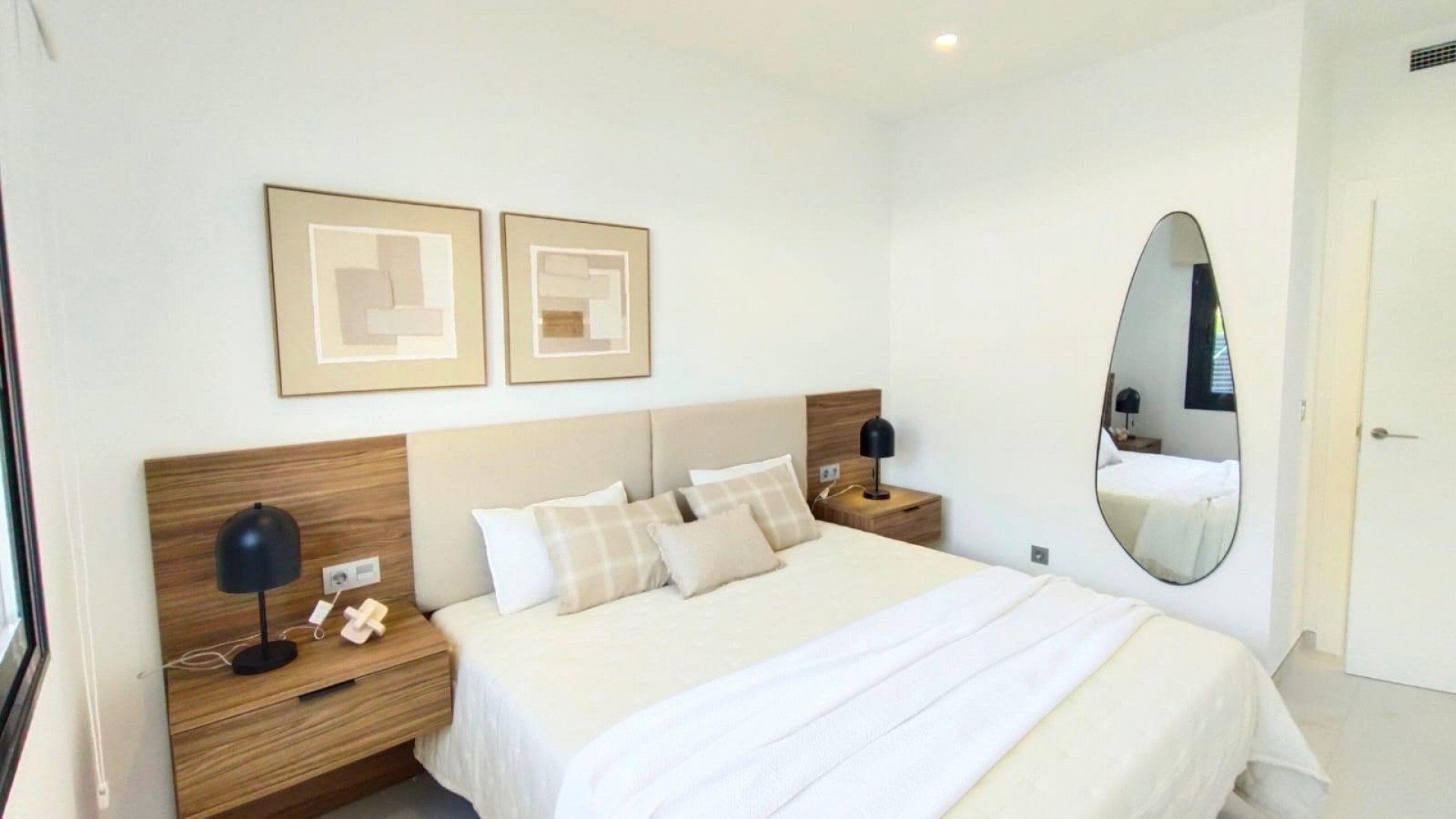 Nowa konstrukcja - Willa wolnostojąca -
Pilar de la Horadada - Pinar de Campoverde