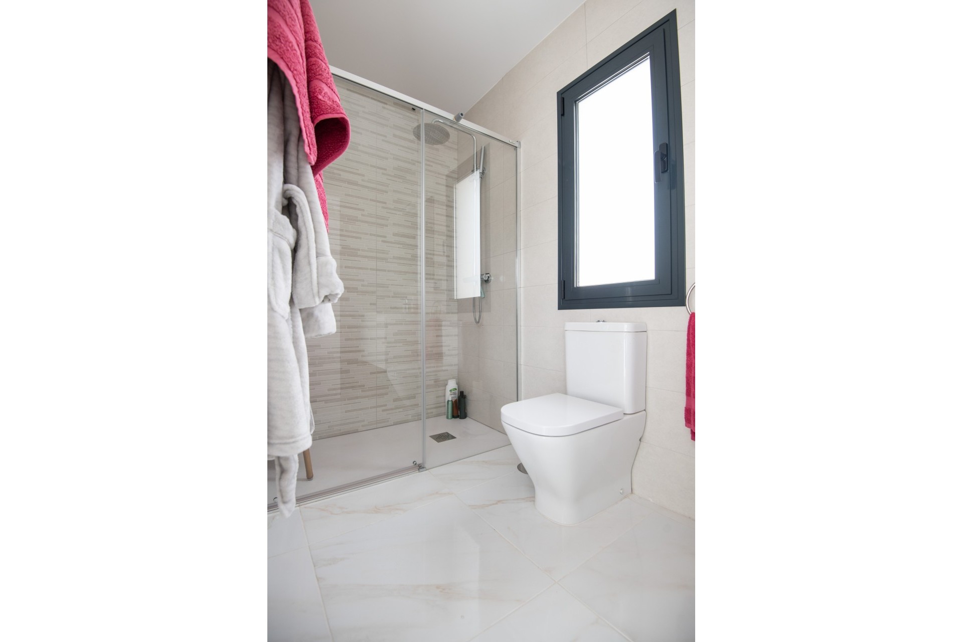 Nowa konstrukcja - Willa wolnostojąca -
Pinar de Campoverde