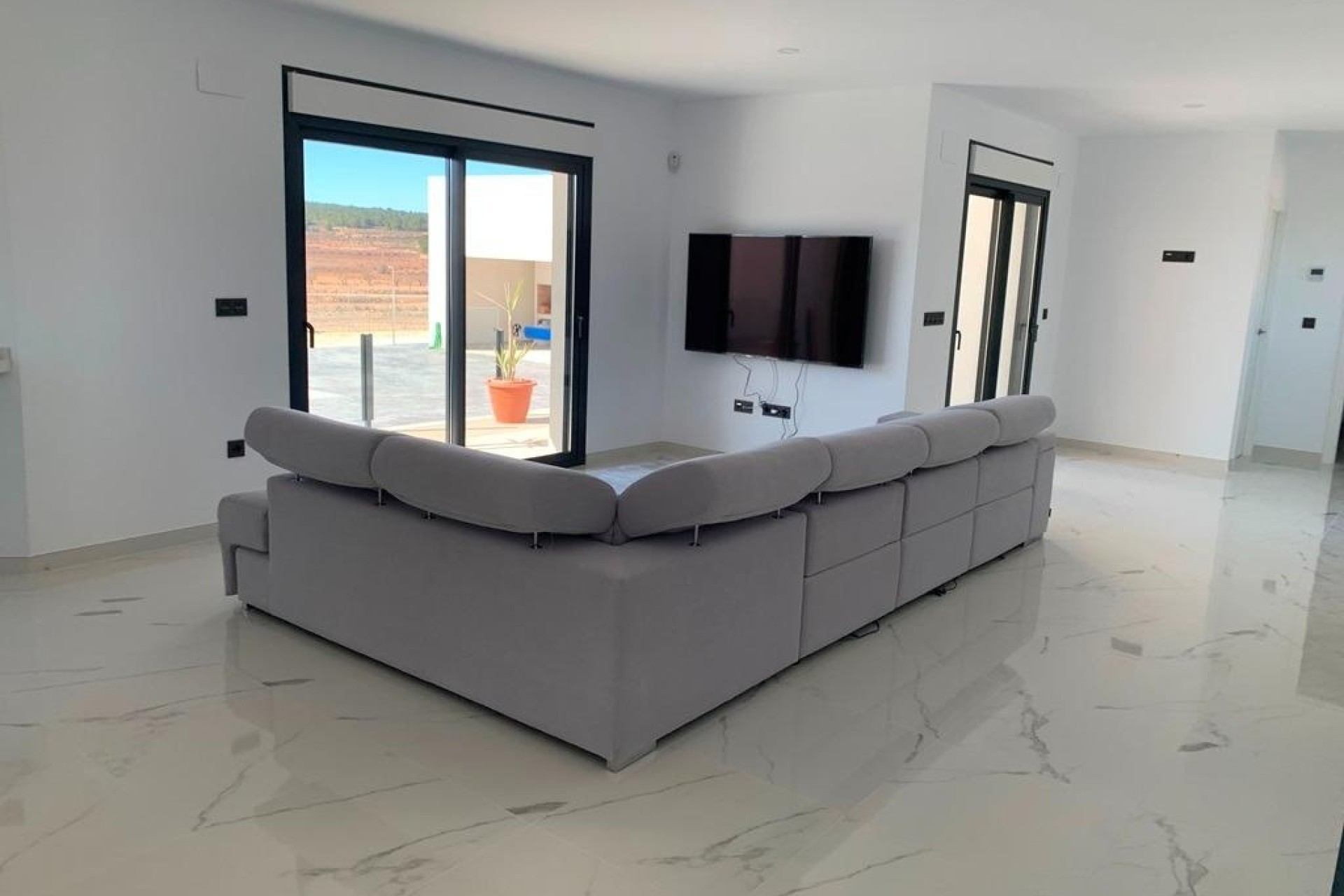 Nowa konstrukcja - Willa wolnostojąca -
Pinoso - Camino Del Prado