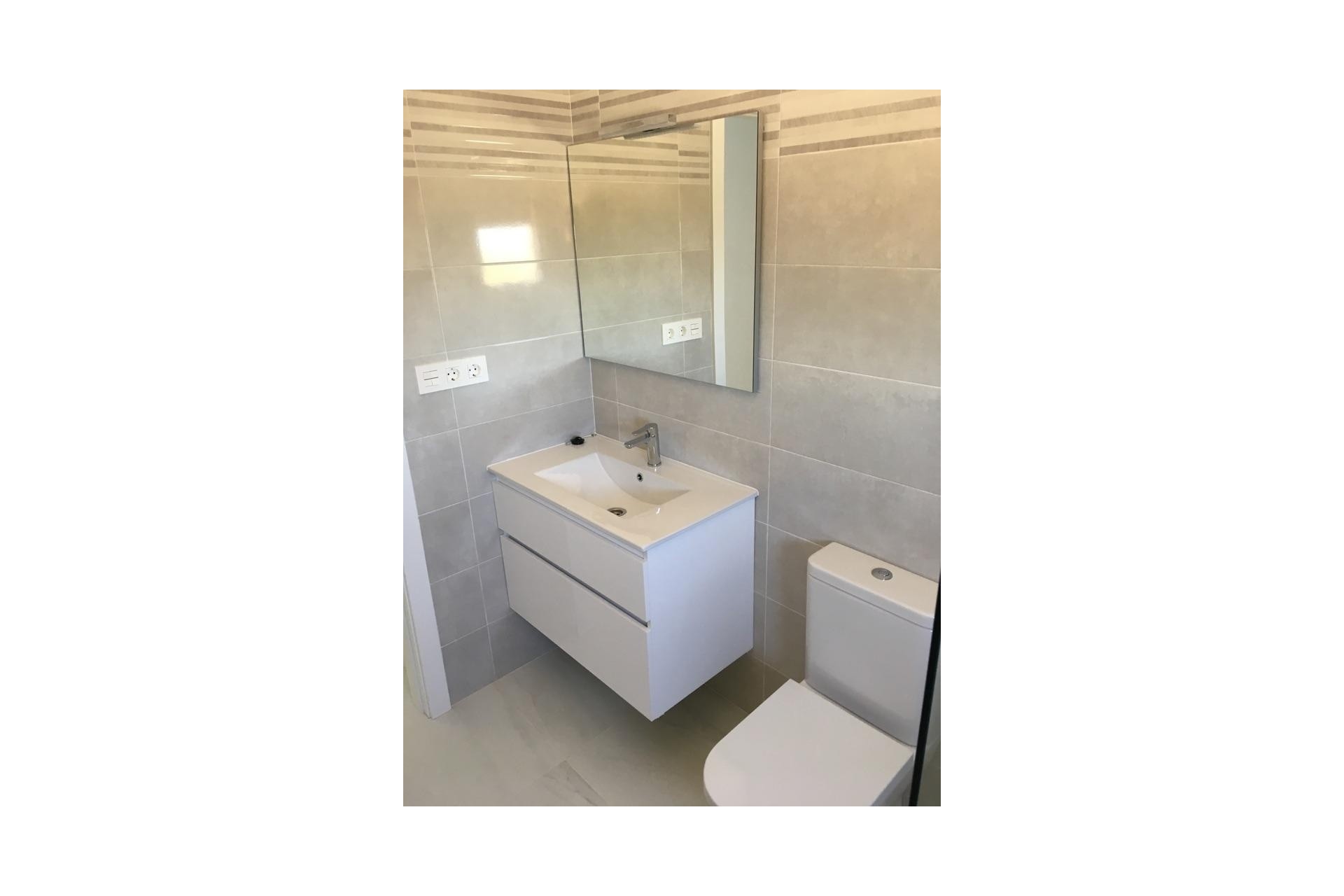 Nowa konstrukcja - Willa wolnostojąca -
Pinoso - Camino Del Prado