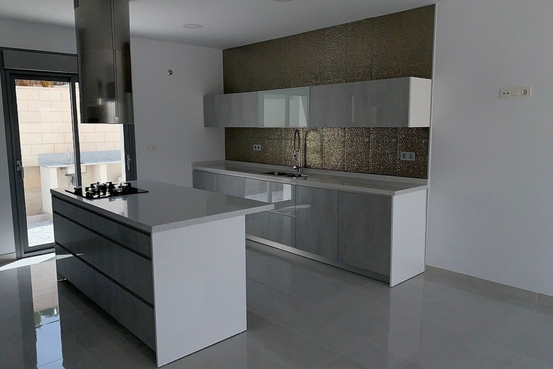 Nowa konstrukcja - Willa wolnostojąca -
Pinoso