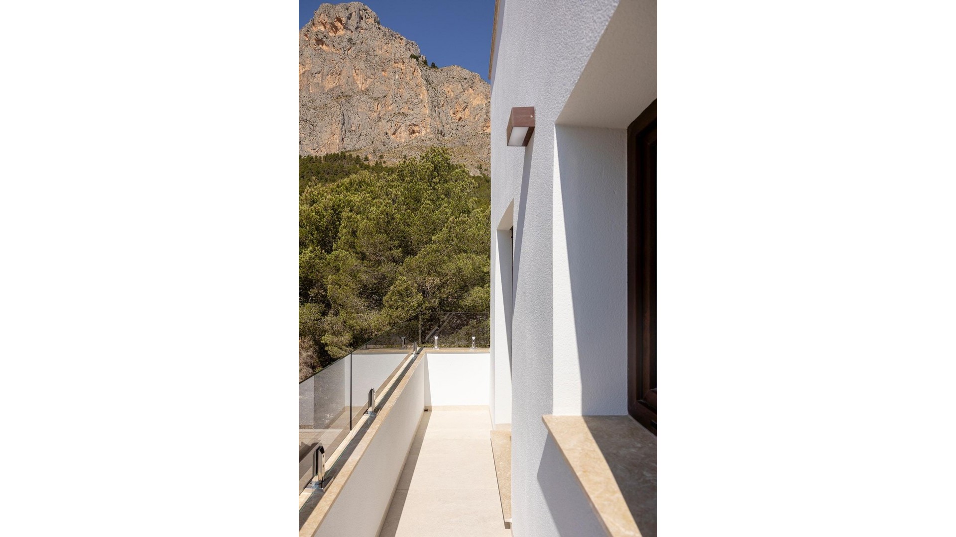 Nowa konstrukcja - Willa wolnostojąca -
Polop - Polop Hills