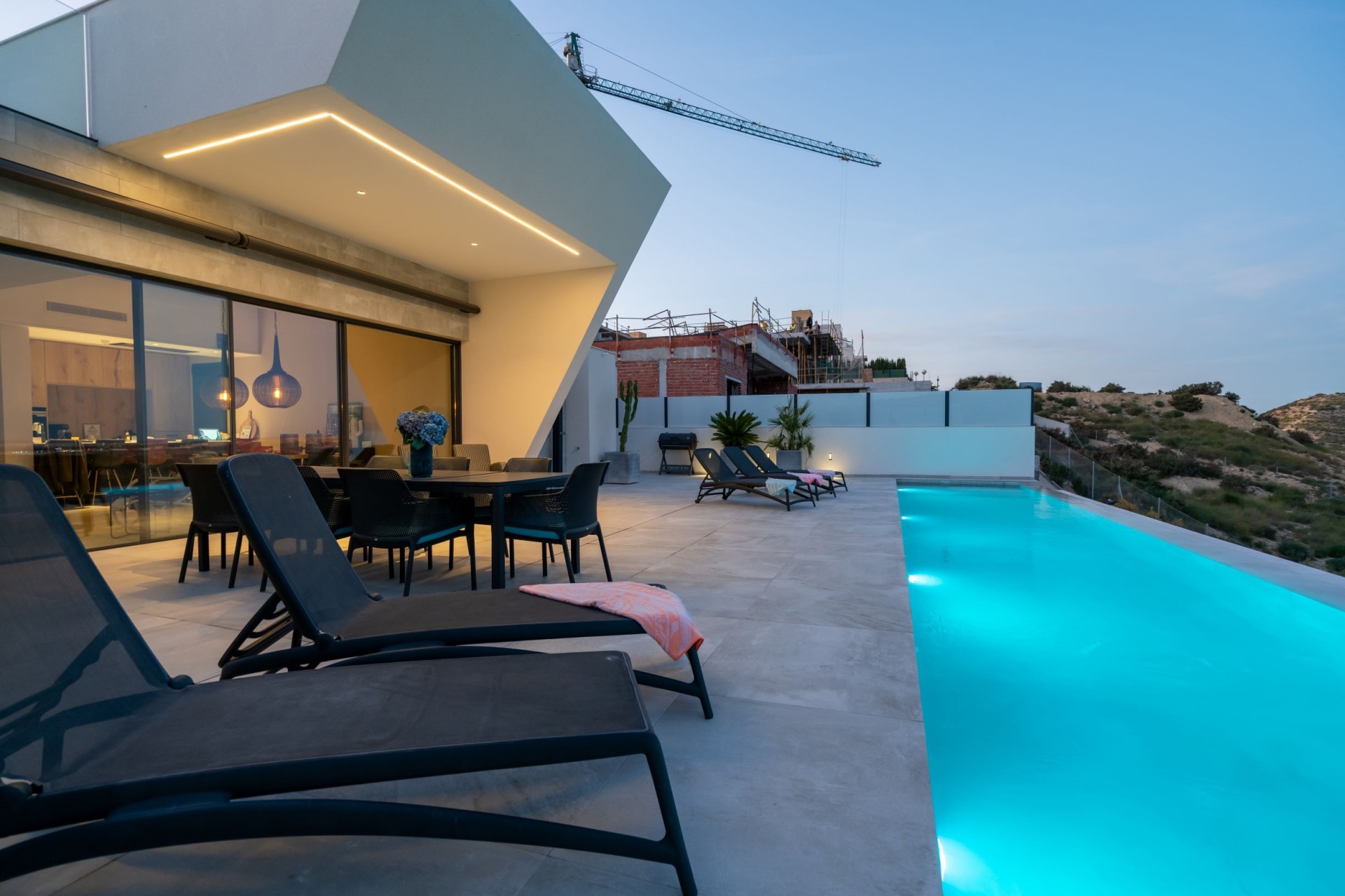 Nowa konstrukcja - Willa wolnostojąca -
Rojales