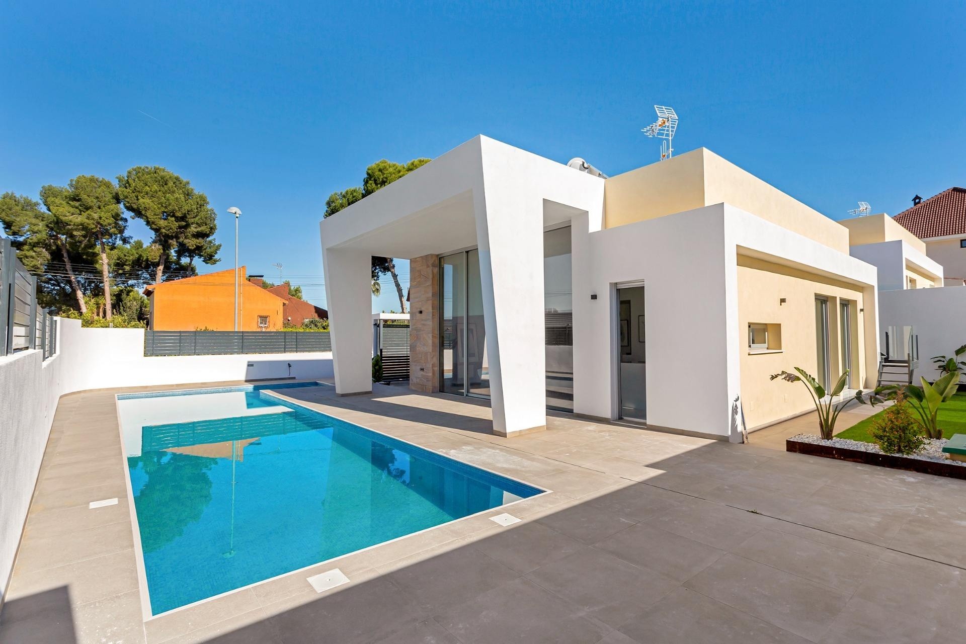 Nowa konstrukcja - Willa wolnostojąca -
Torrevieja - Los Balcones