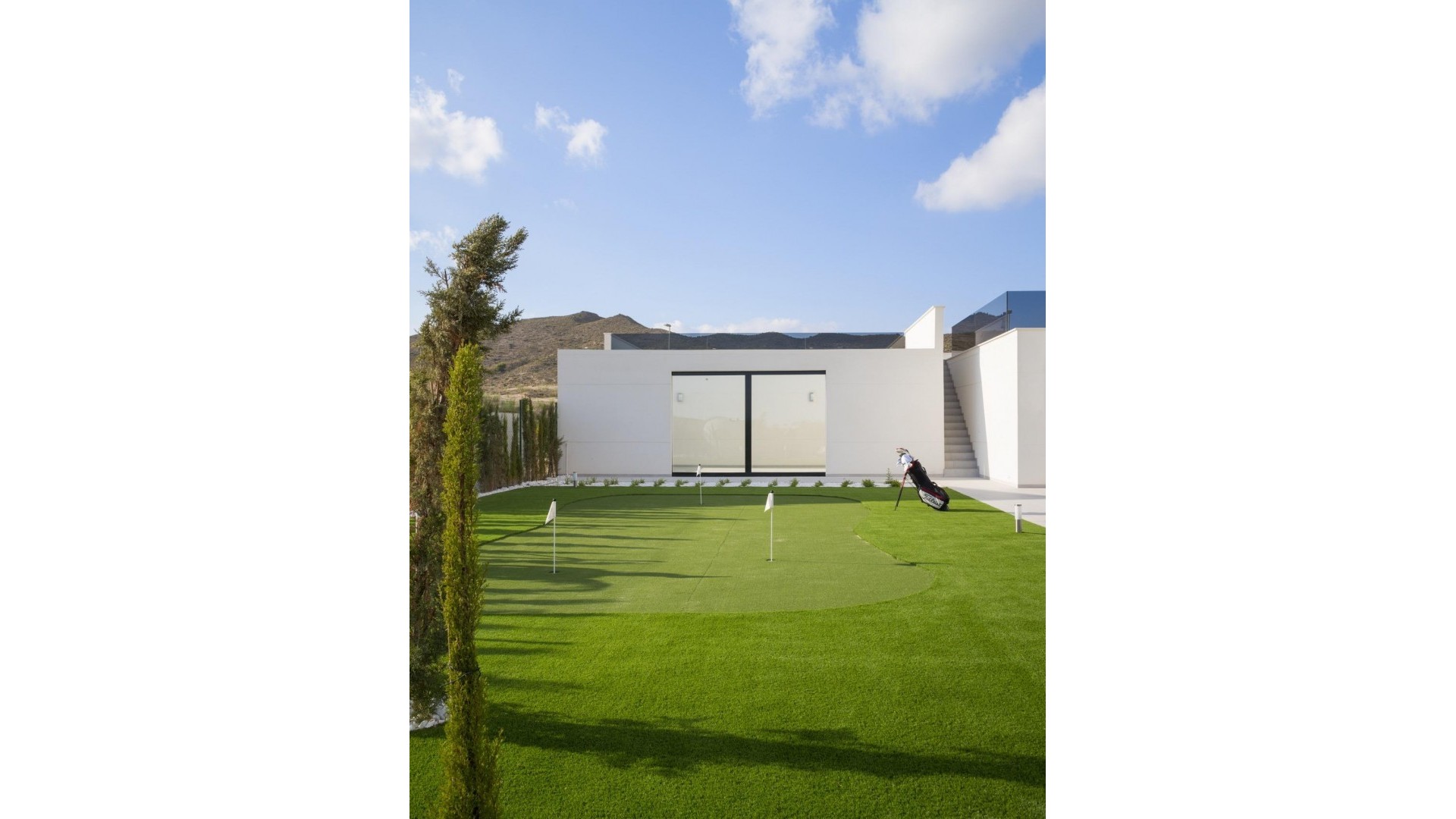 Nybyggd - Fristående villa -
BAÑOS Y MENDIGO - Altaona Golf And Country Village