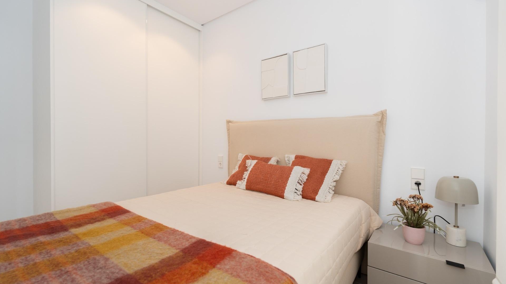 Nybyggd - Fristående villa -
La Marina - El pinet