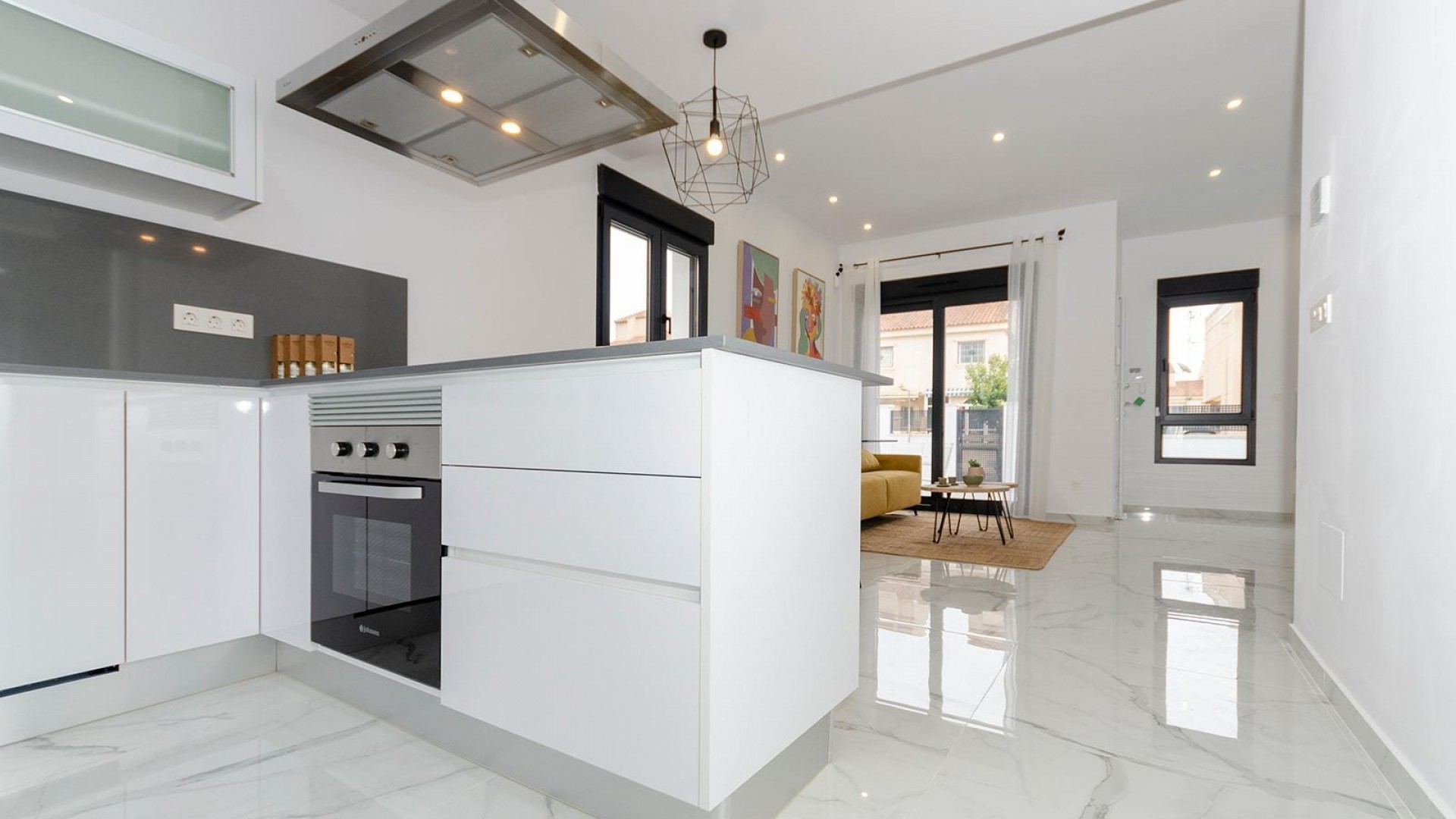 Nybyggd - Fristående villa -
Torrevieja - Torretas