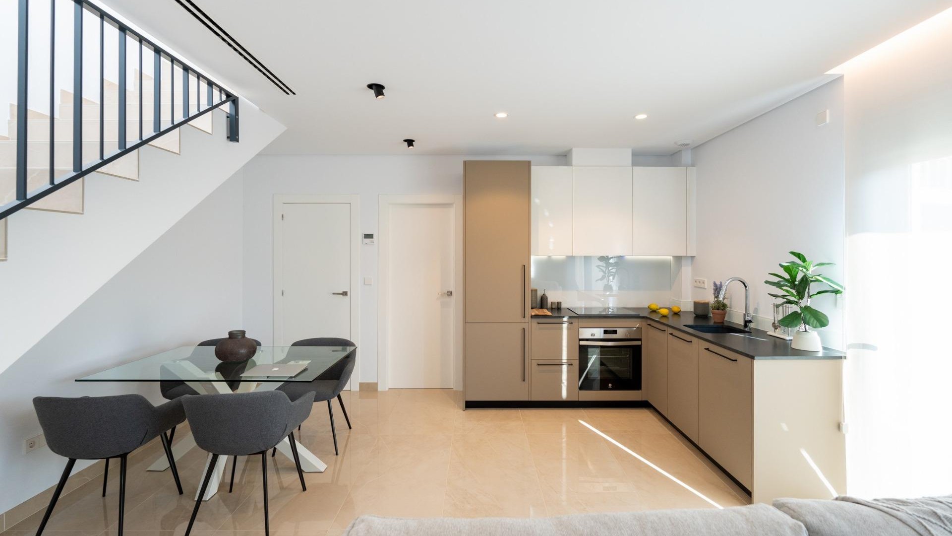 Nybyggd - Villa i parhus -
Gran Alacant - Centro comercial ga