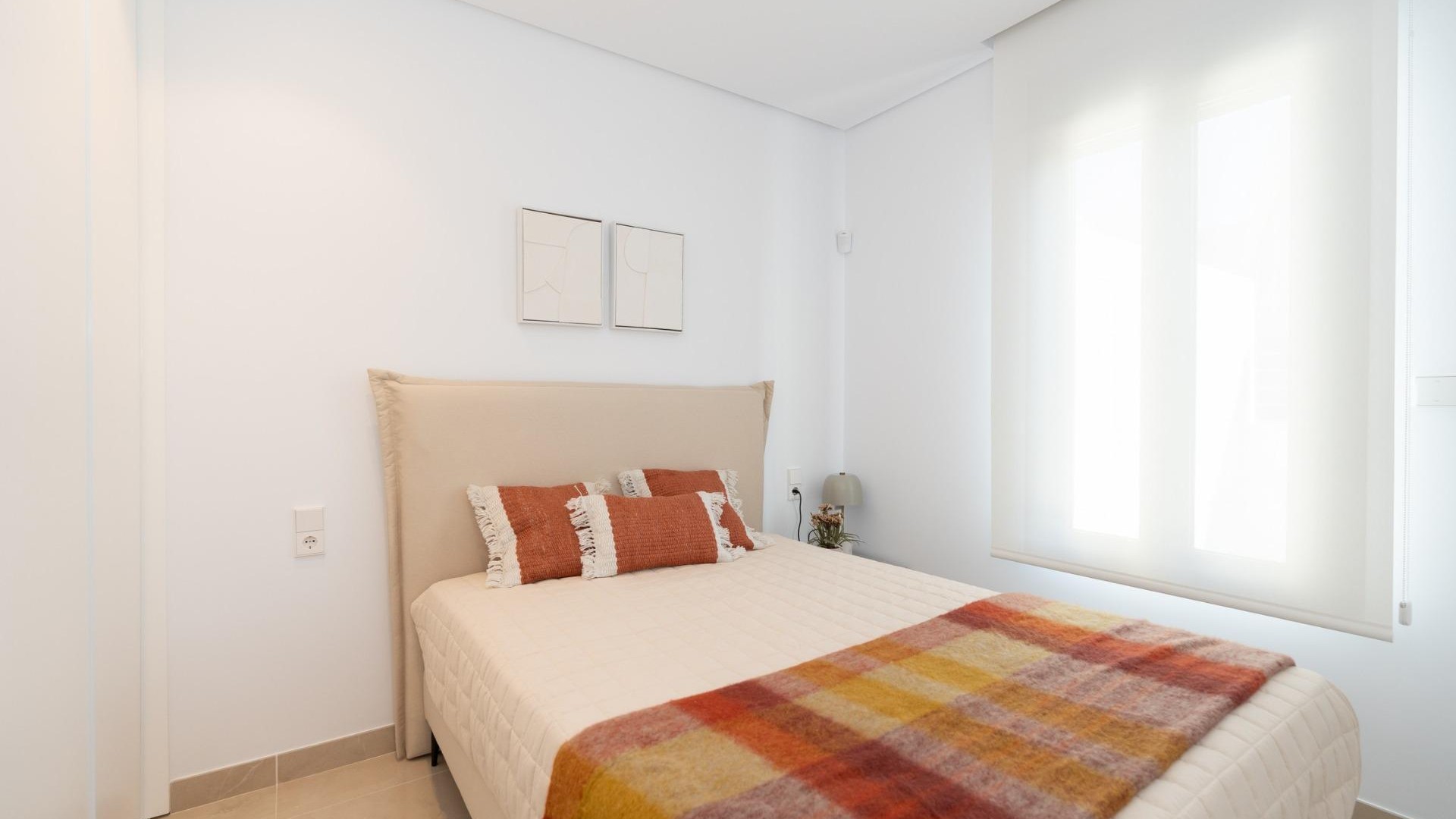 Nybyggd - Villa i parhus -
Gran Alacant - Centro comercial ga