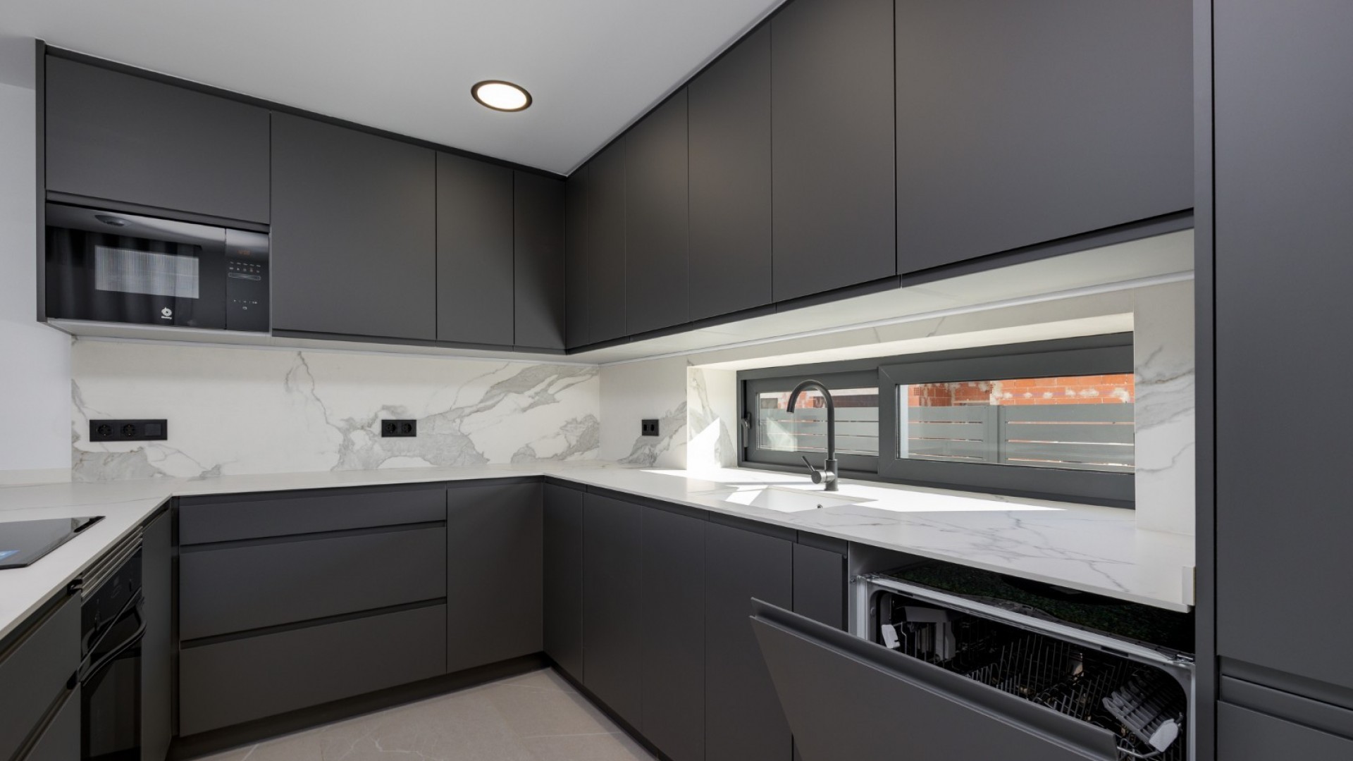 Nybyggd - Villa i parhus -
Torrevieja - Nueva Torrevieja - Aguas Nuevas